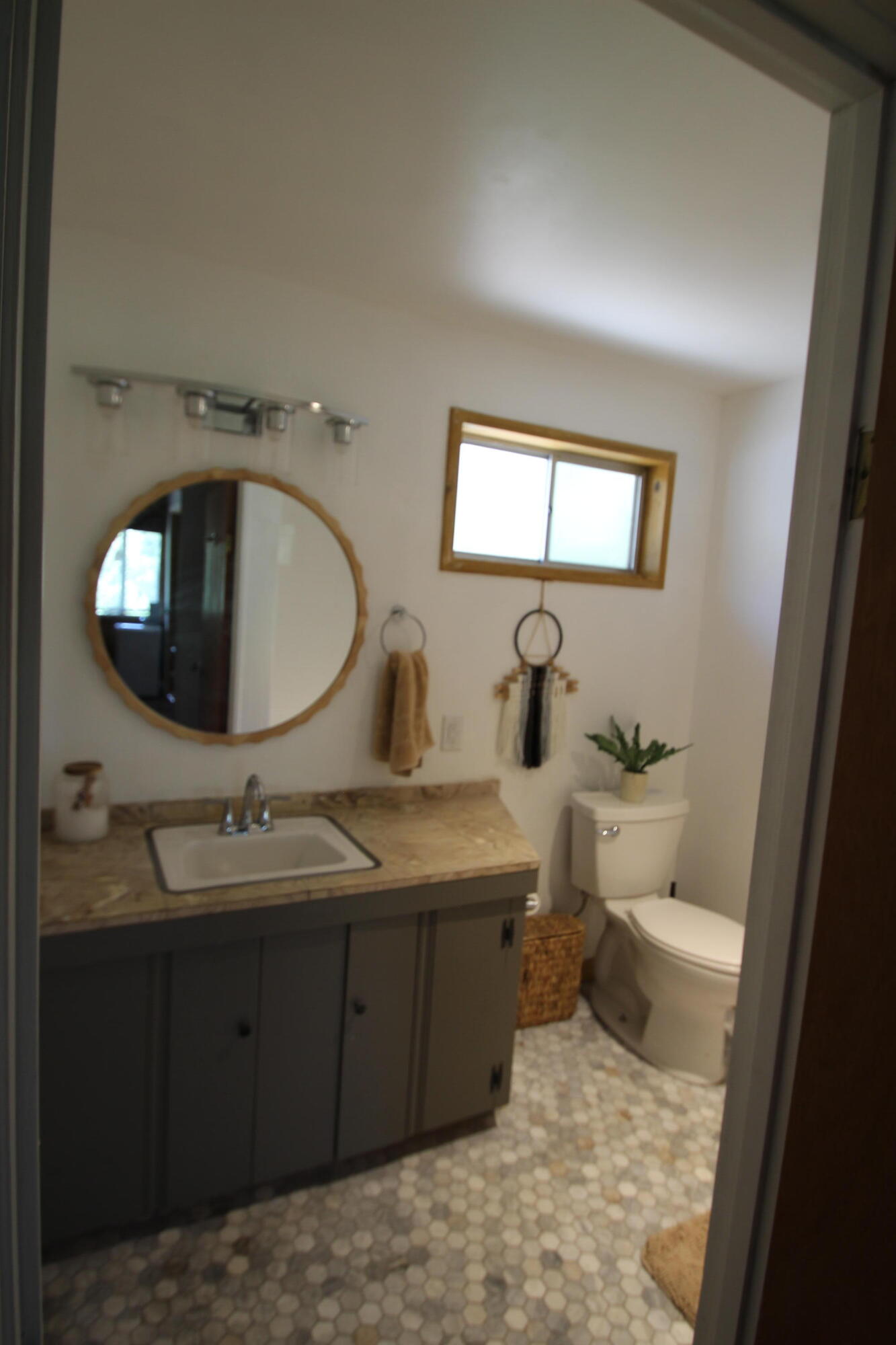 427 Sutherland, Springville, CA 93265