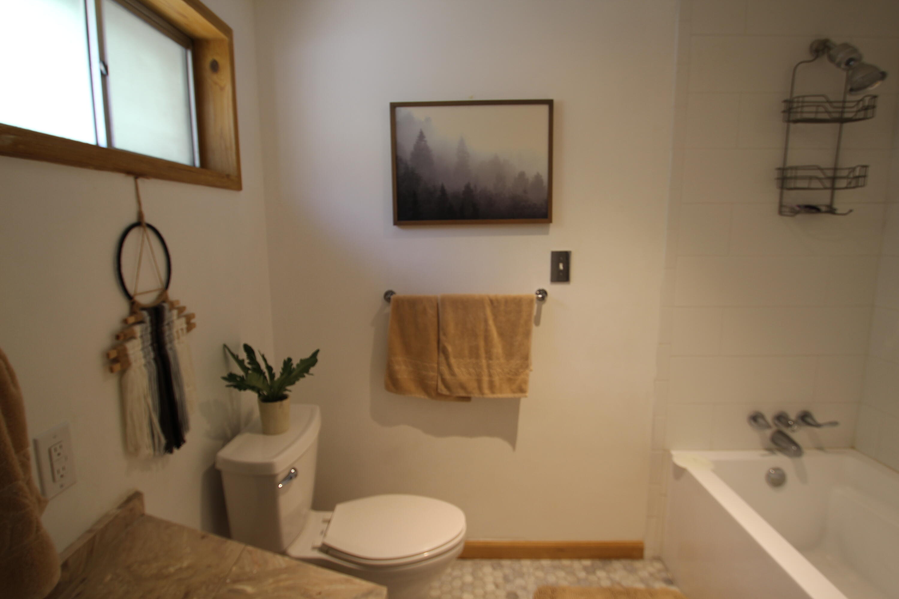 427 Sutherland, Springville, CA 93265