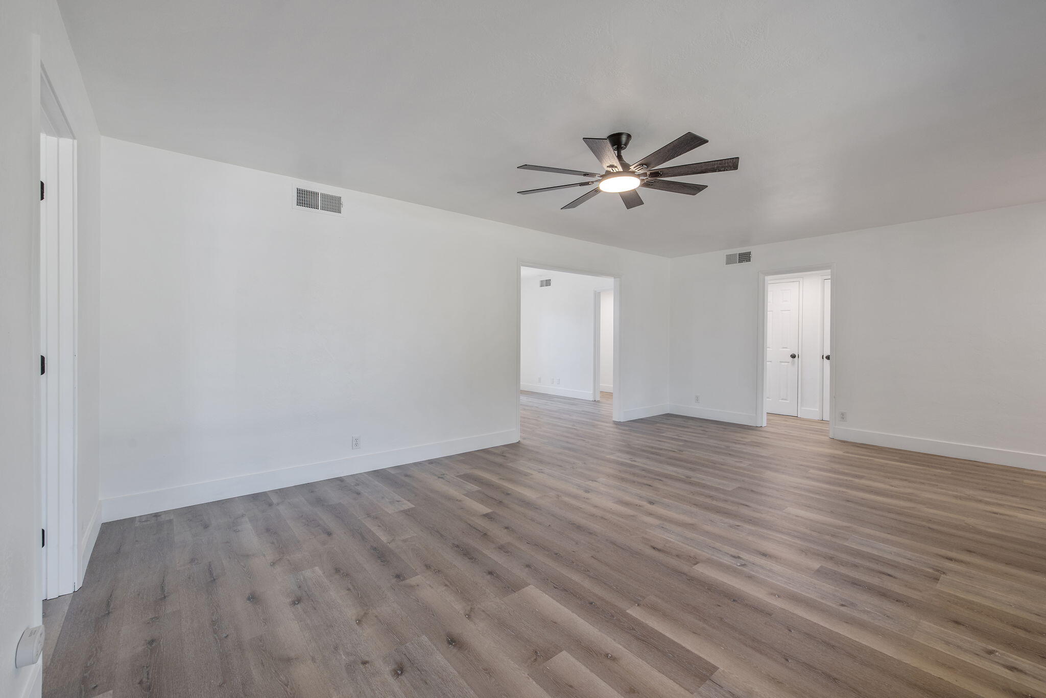 461 N Cottage St, Porterville, CA 93257