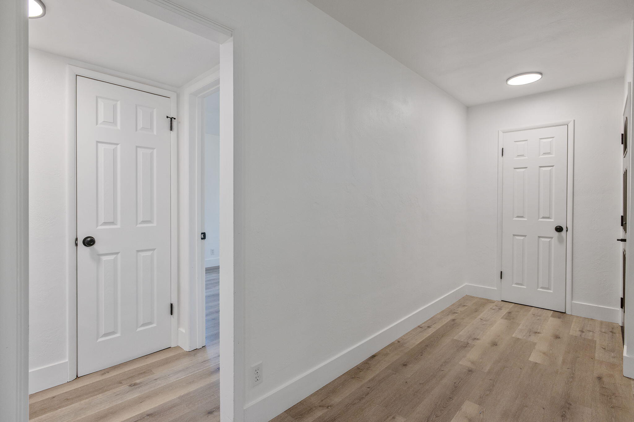 461 N Cottage St, Porterville, CA 93257