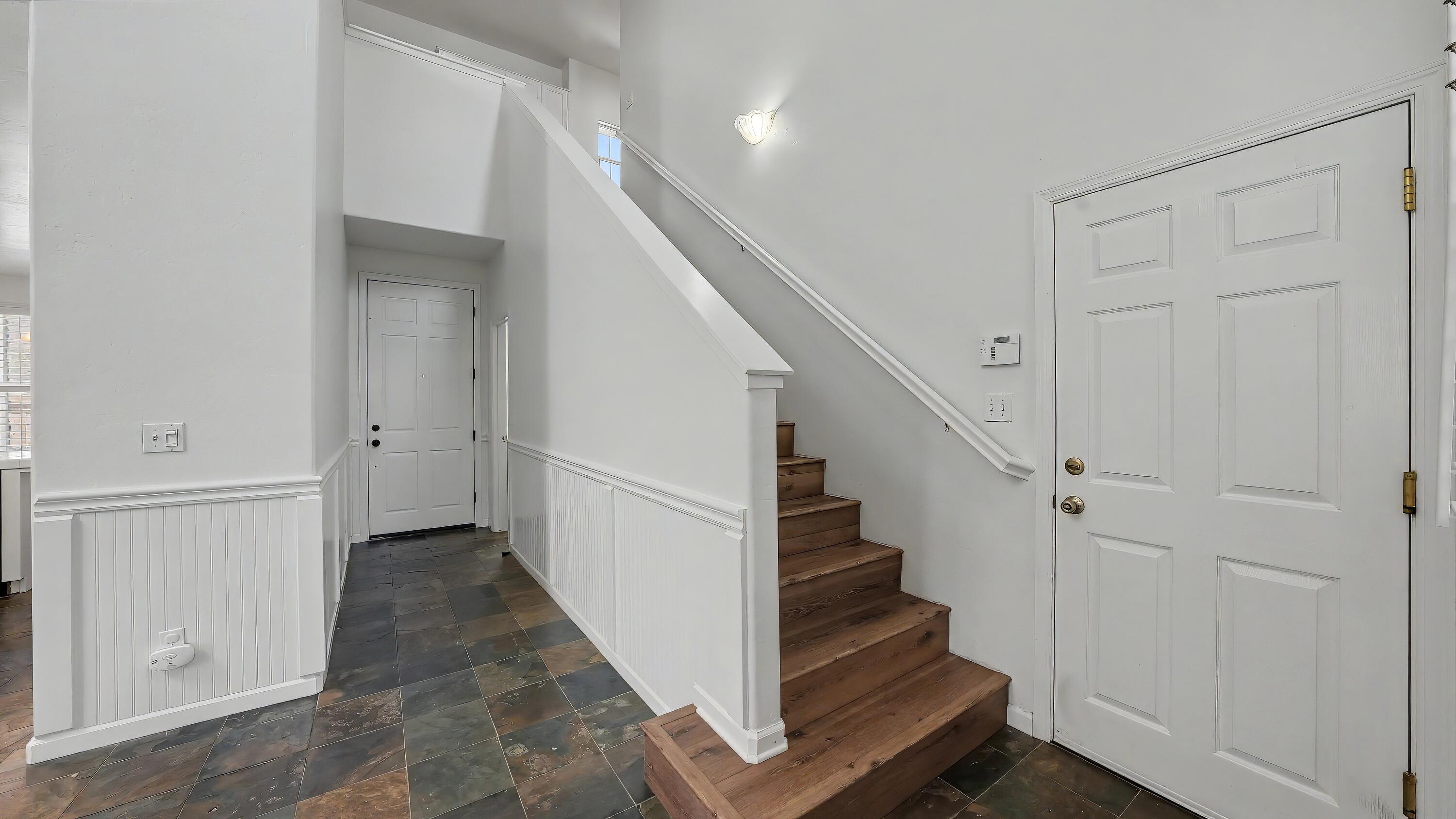 1534 N Oliveto Ct, Visalia, CA 93291