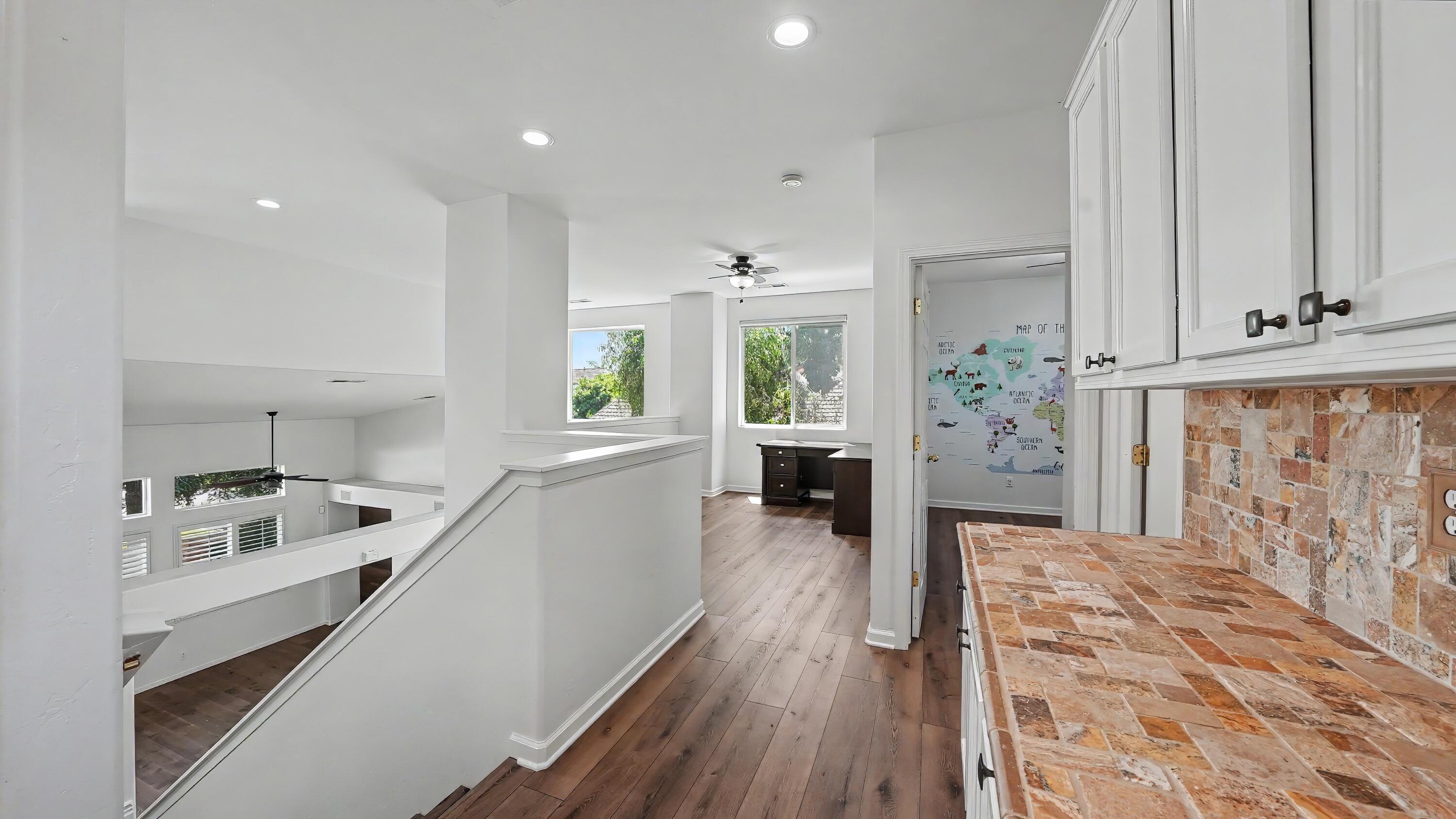 1534 N Oliveto Ct, Visalia, CA 93291