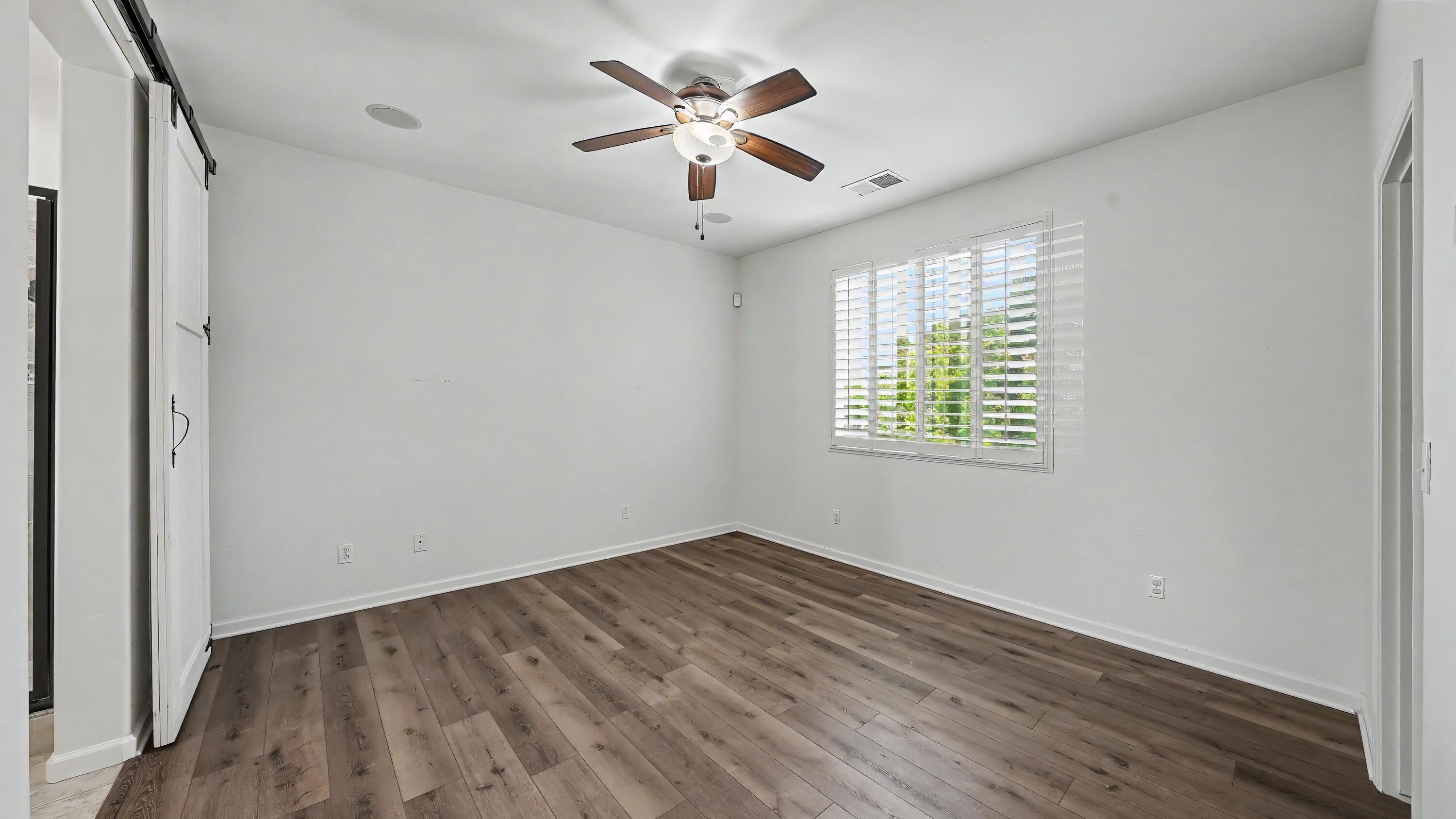 1534 N Oliveto Ct, Visalia, CA 93291
