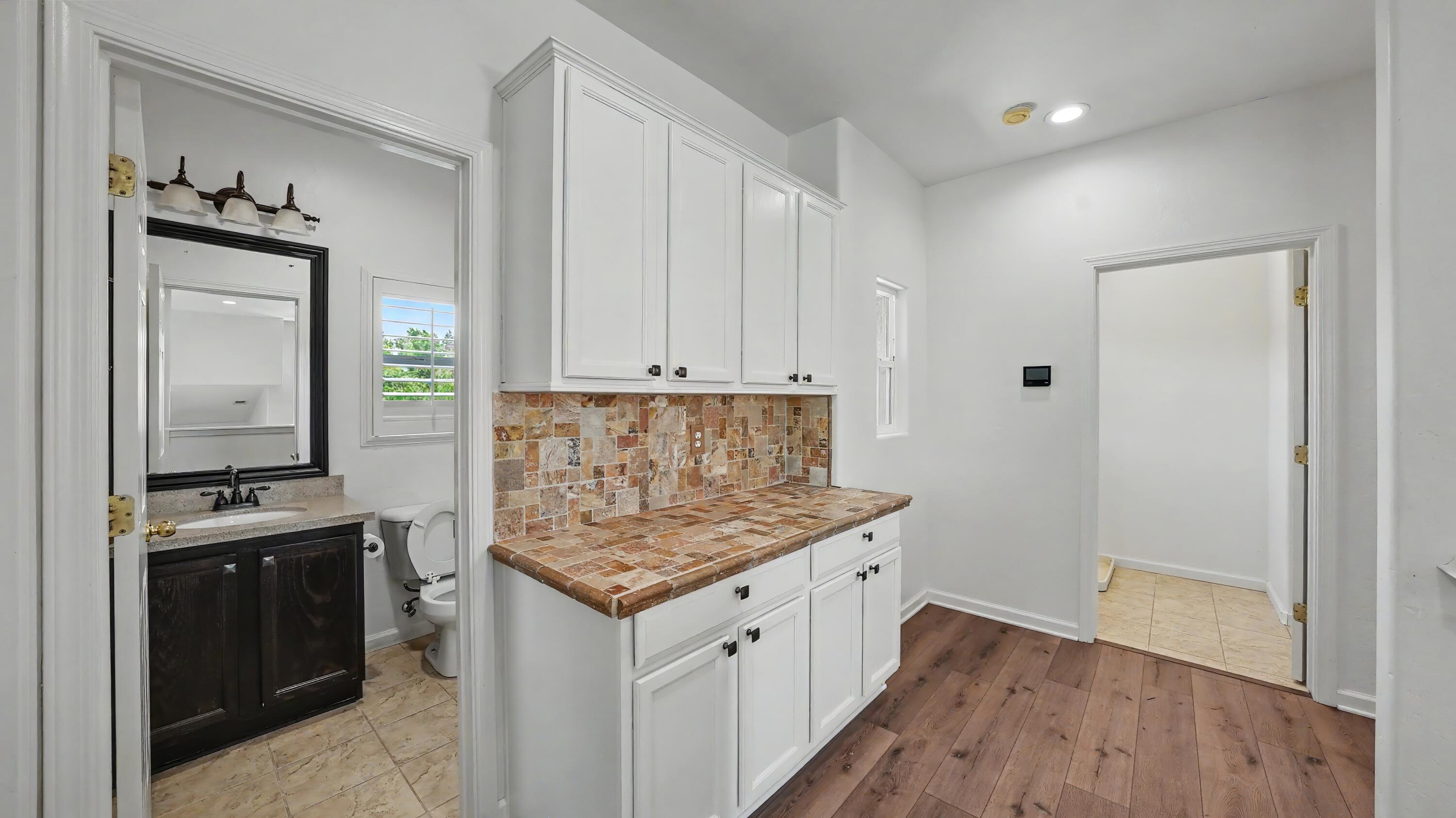 1534 N Oliveto Ct, Visalia, CA 93291