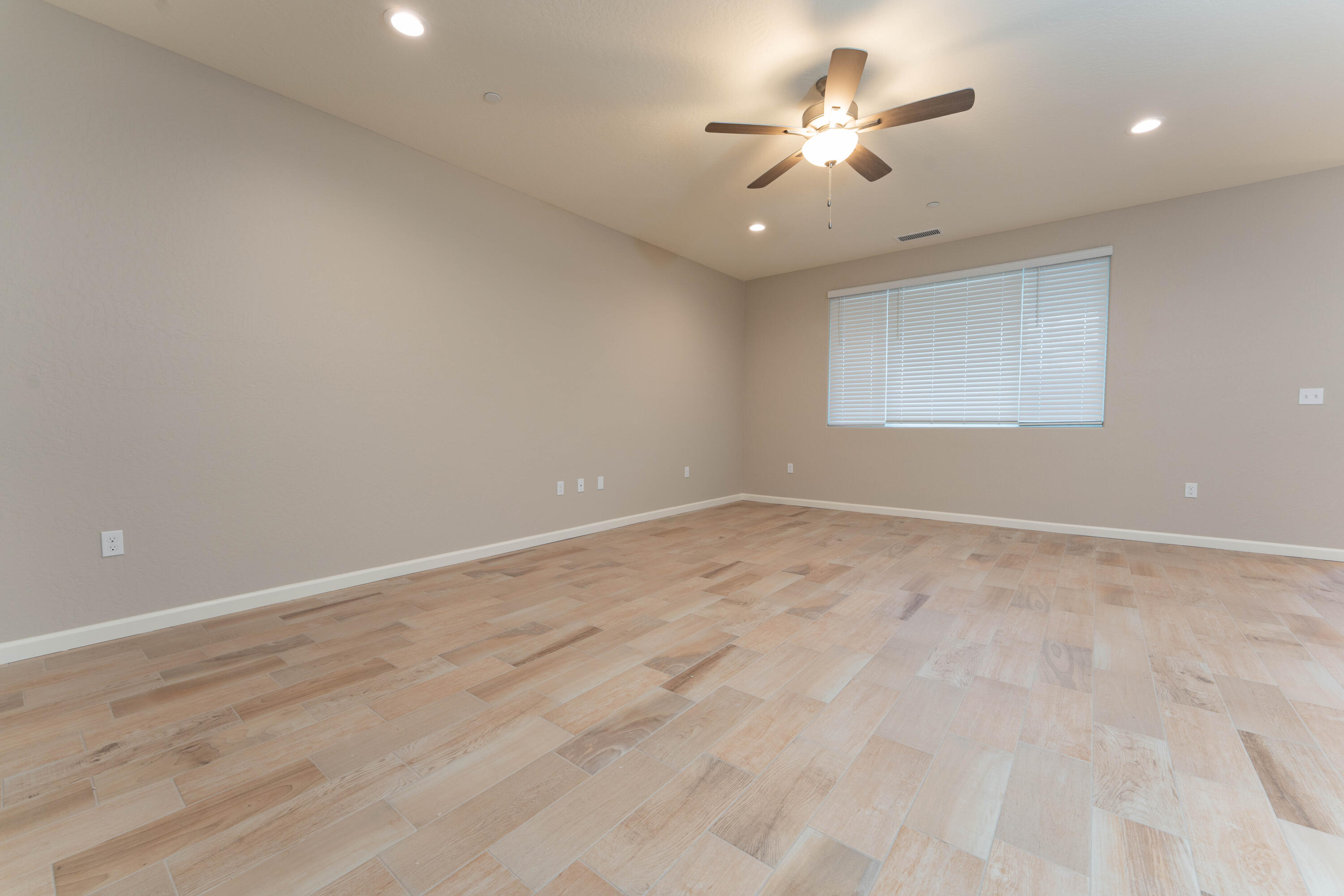 30480 Bellwood Rd, Visalia, CA 93291