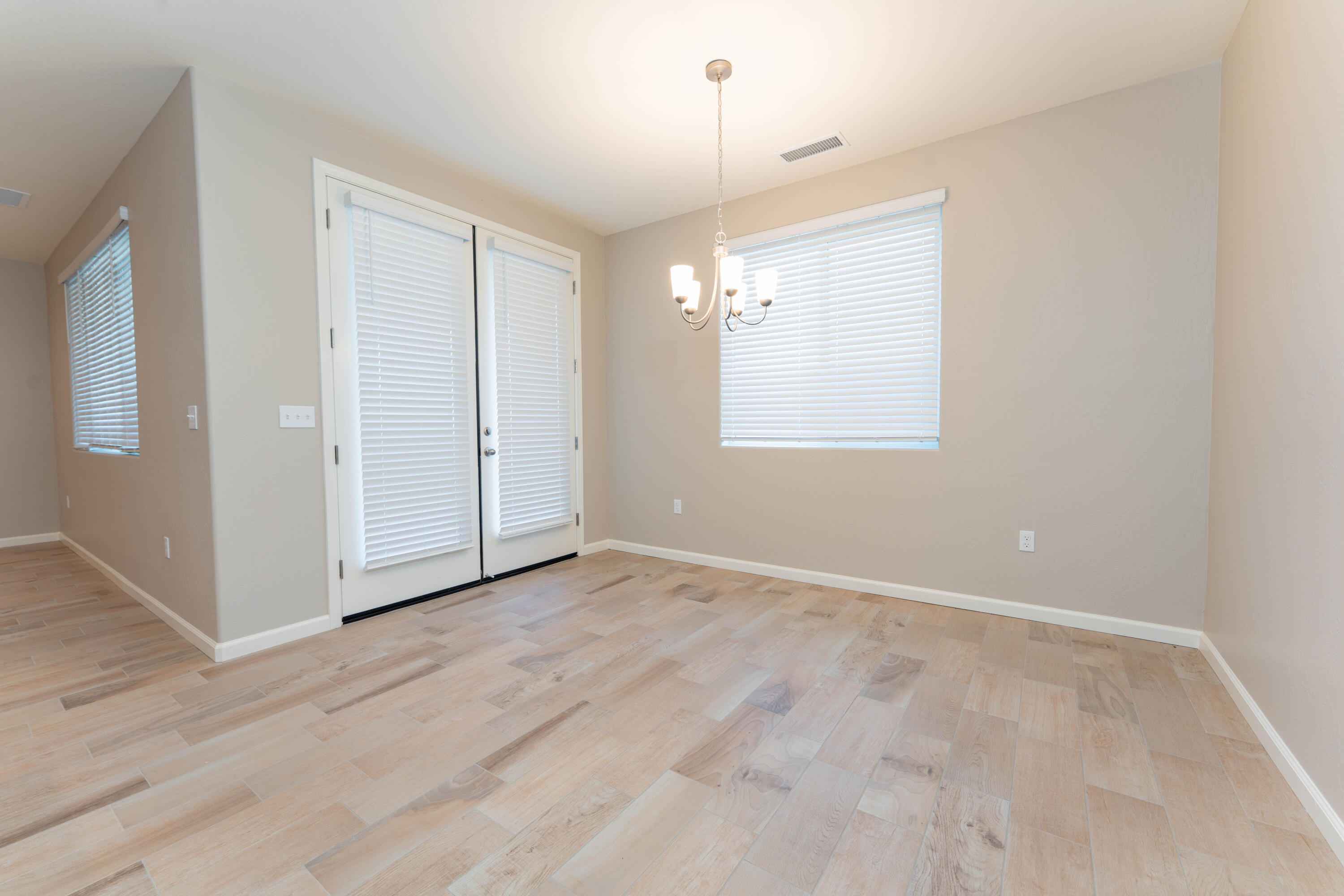 30480 Bellwood Rd, Visalia, CA 93291