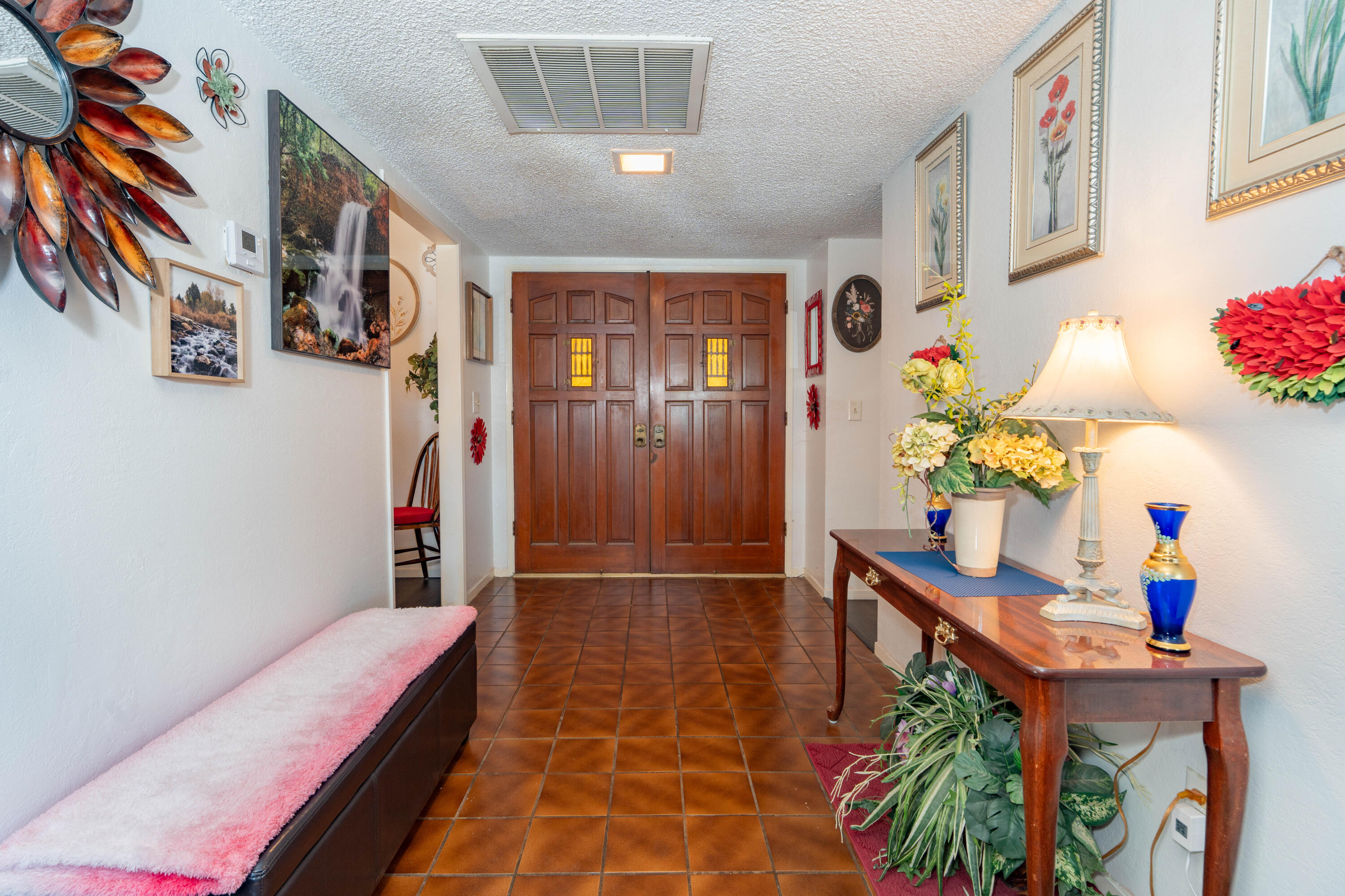 1681 W Wall Ln, Porterville, CA 93257