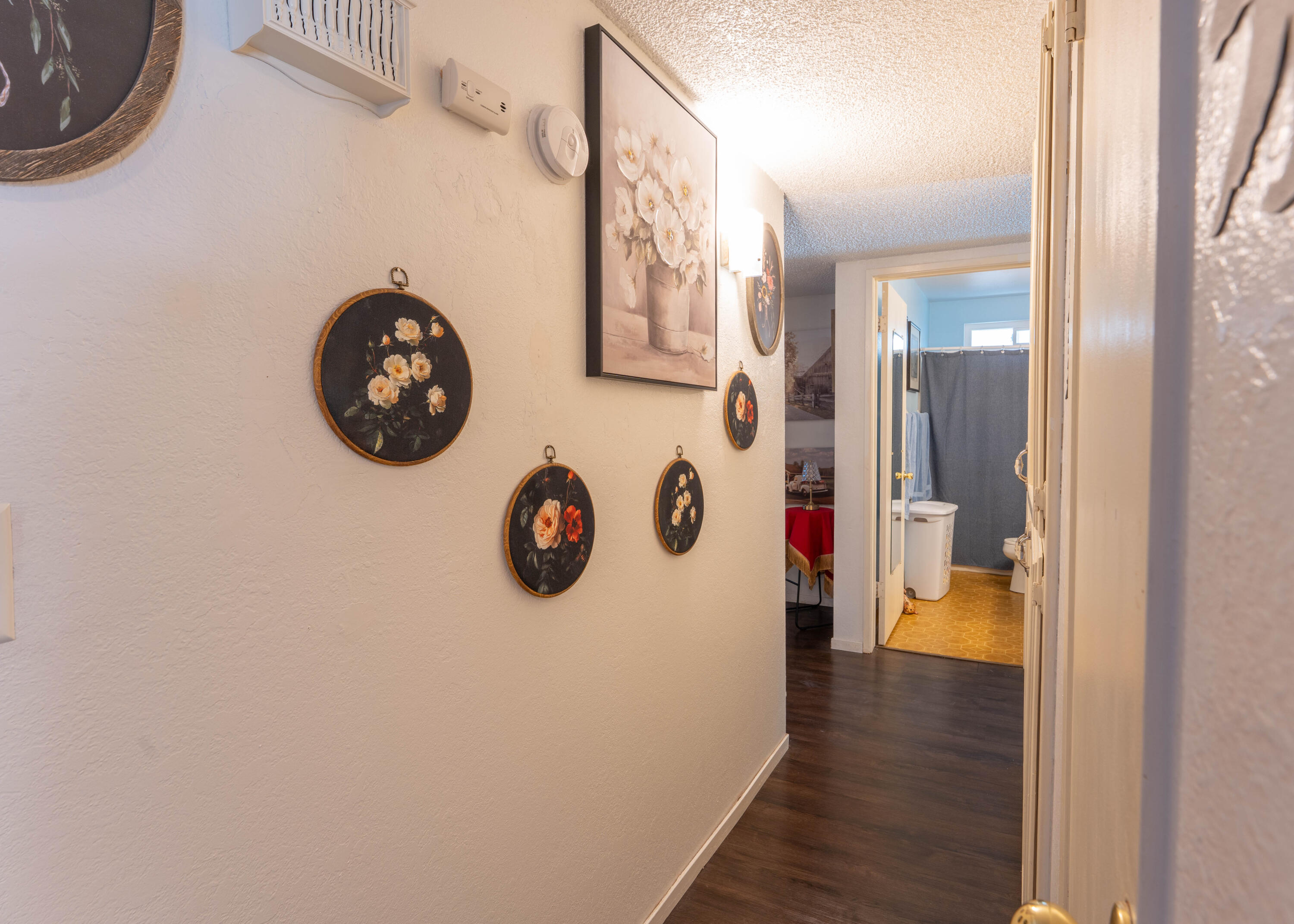 1681 W Wall Ln, Porterville, CA 93257