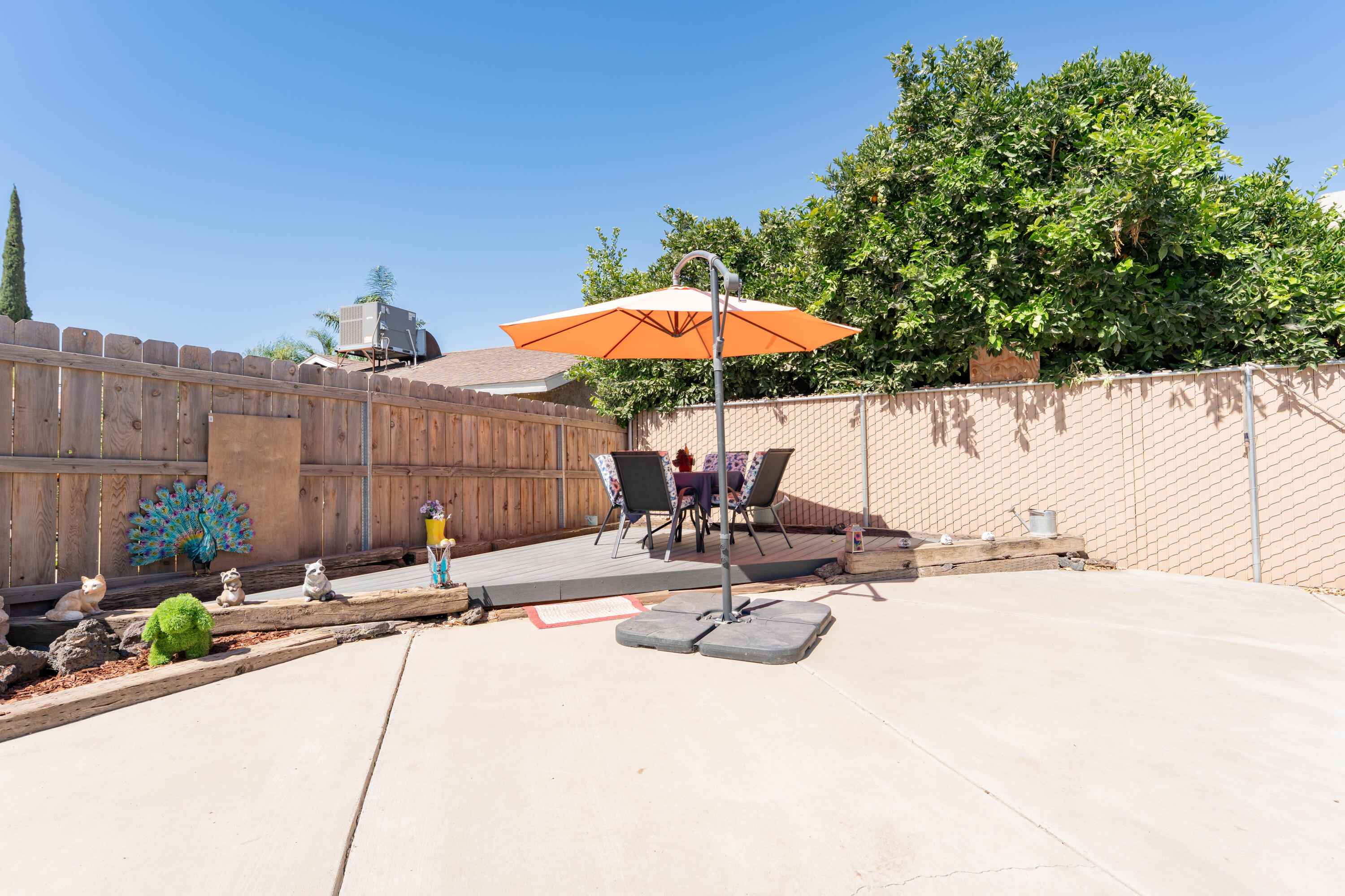 1681 W Wall Ln, Porterville, CA 93257