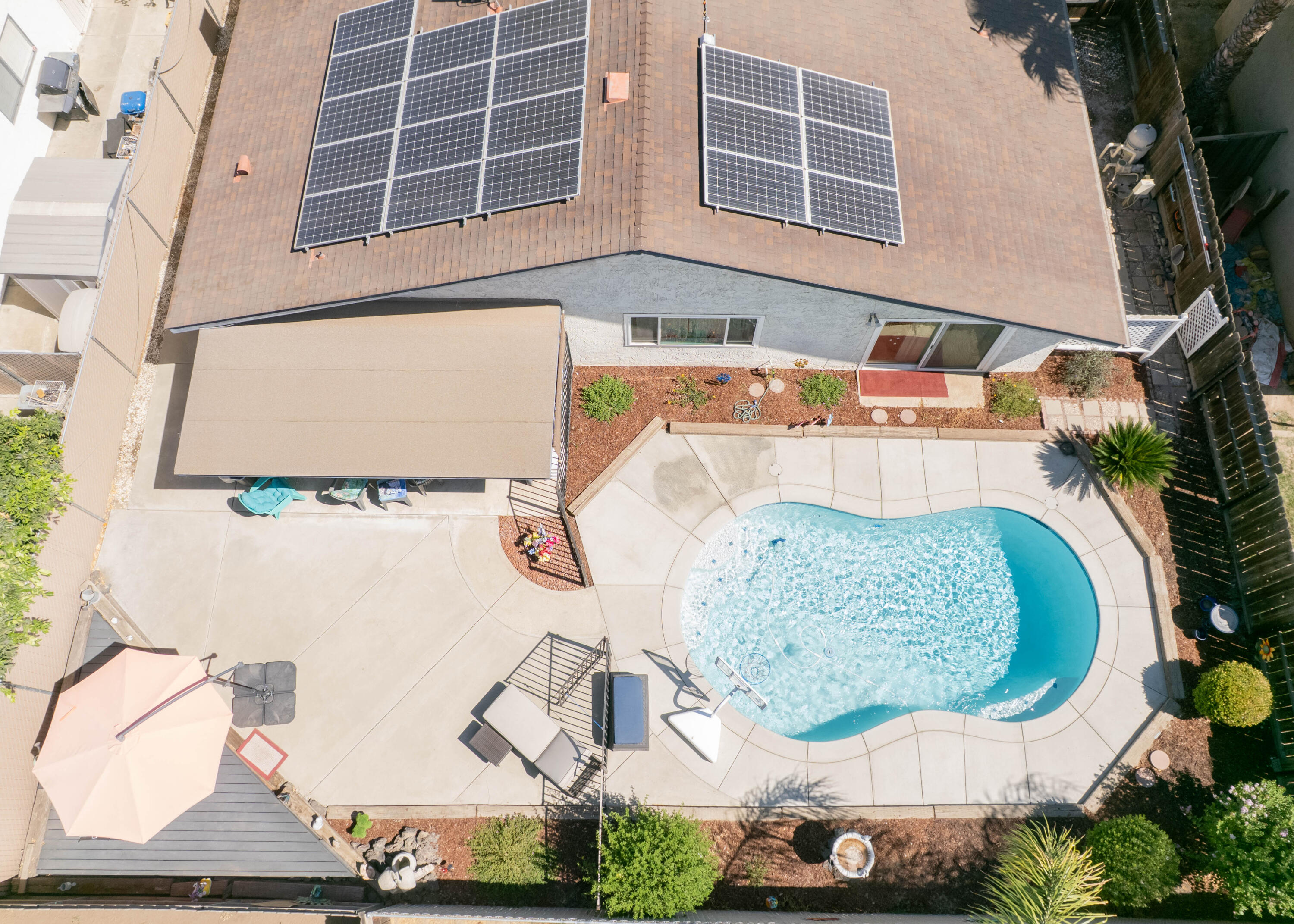 1681 W Wall Ln, Porterville, CA 93257