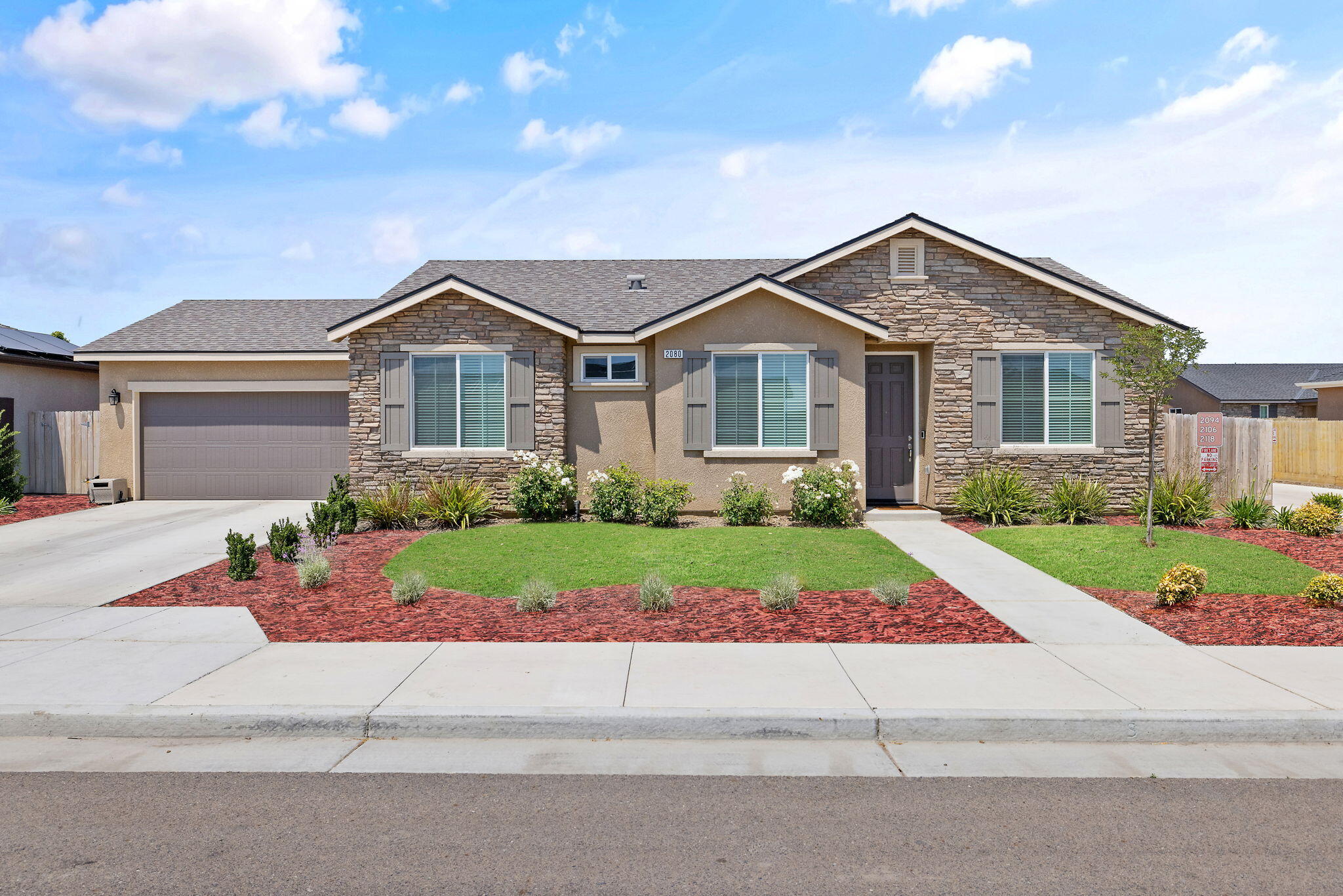 2080 Bolton Ave, Tulare, CA 93274