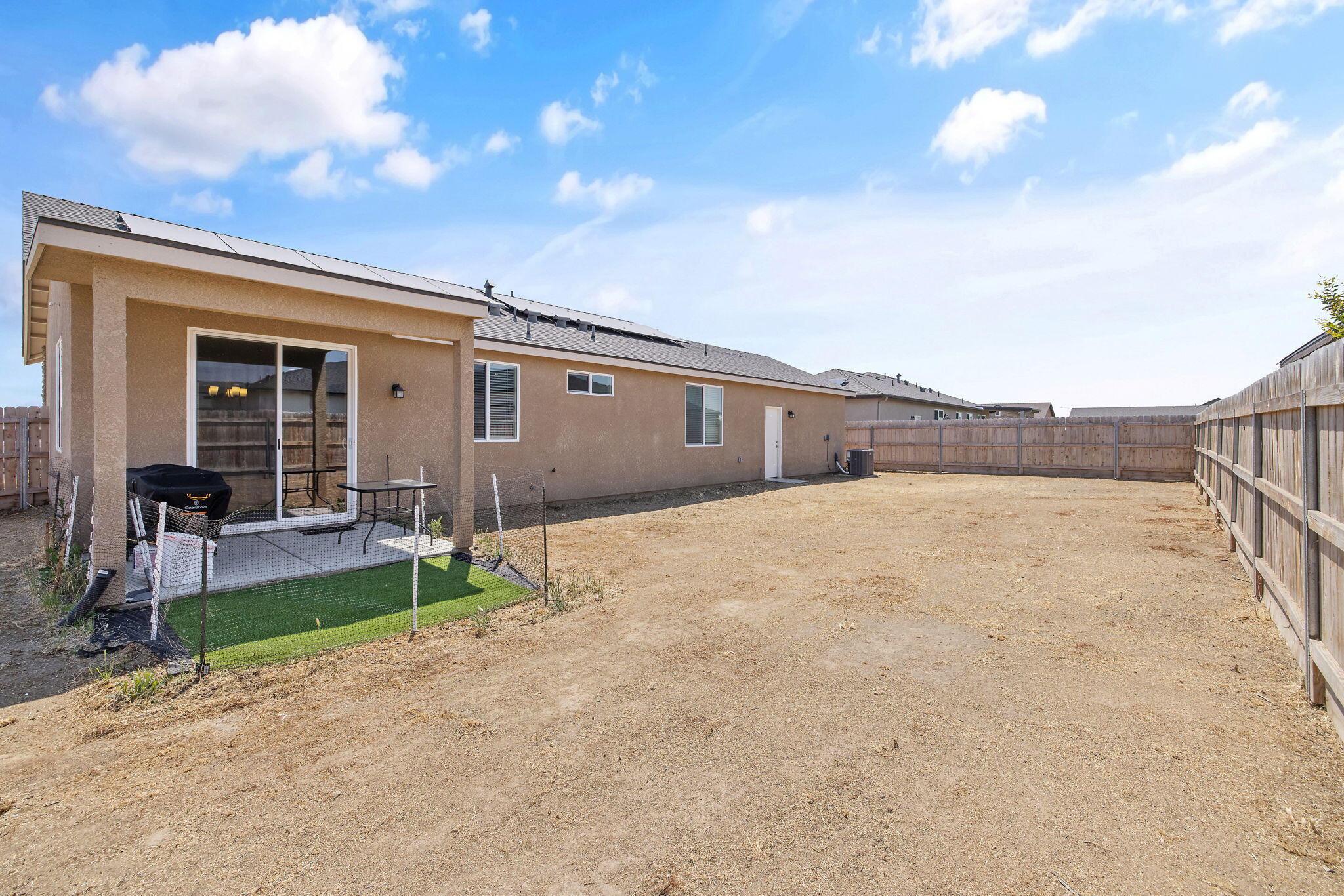2080 Bolton Ave, Tulare, CA 93274