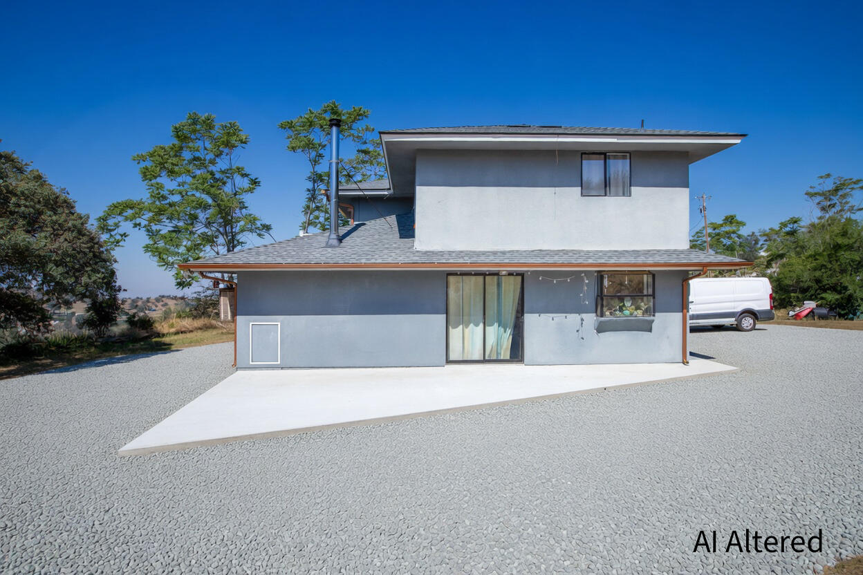 34141 Bronco Ln, Yokuts Valley, CA 93675