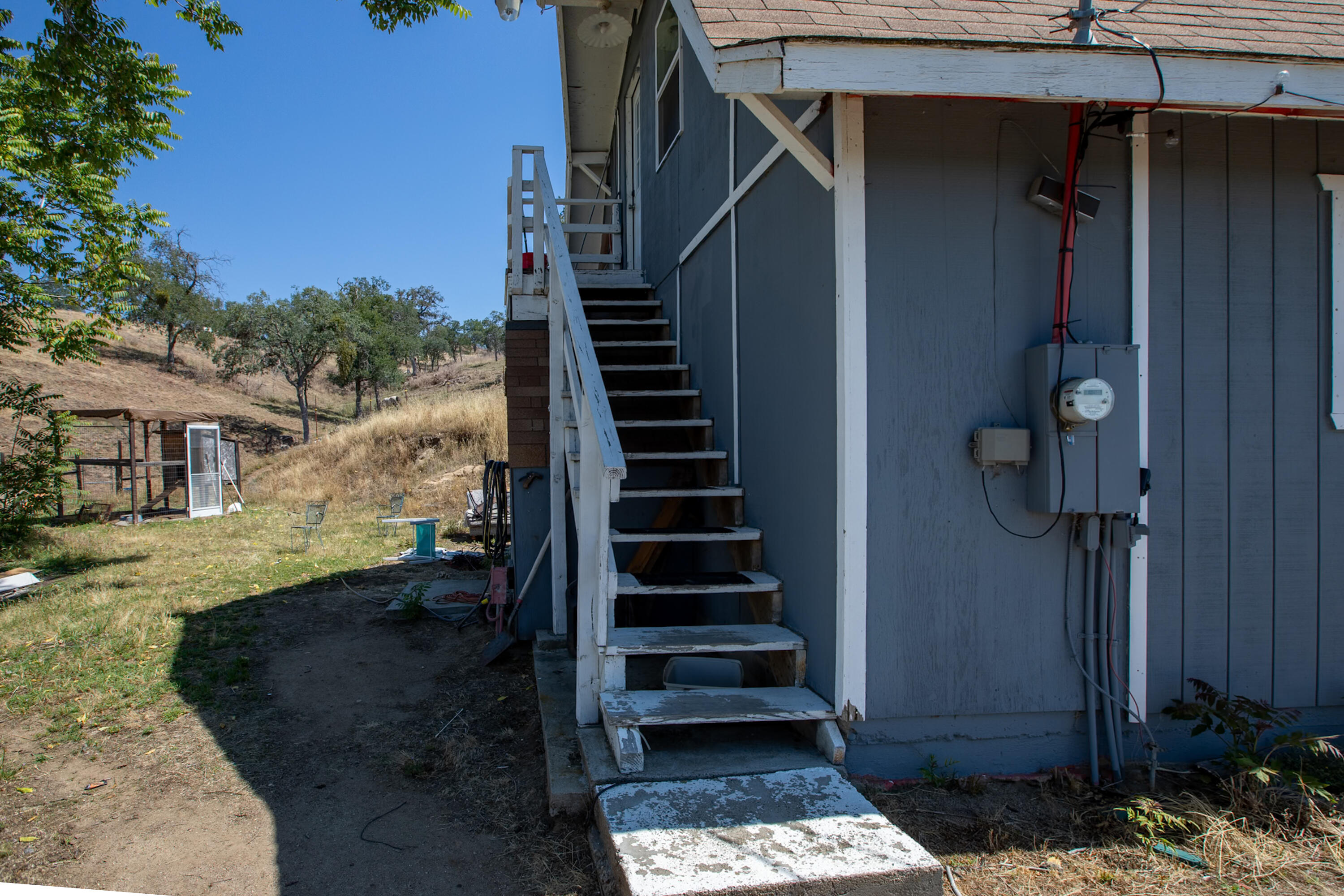 34141 Bronco Ln, Yokuts Valley, CA 93675
