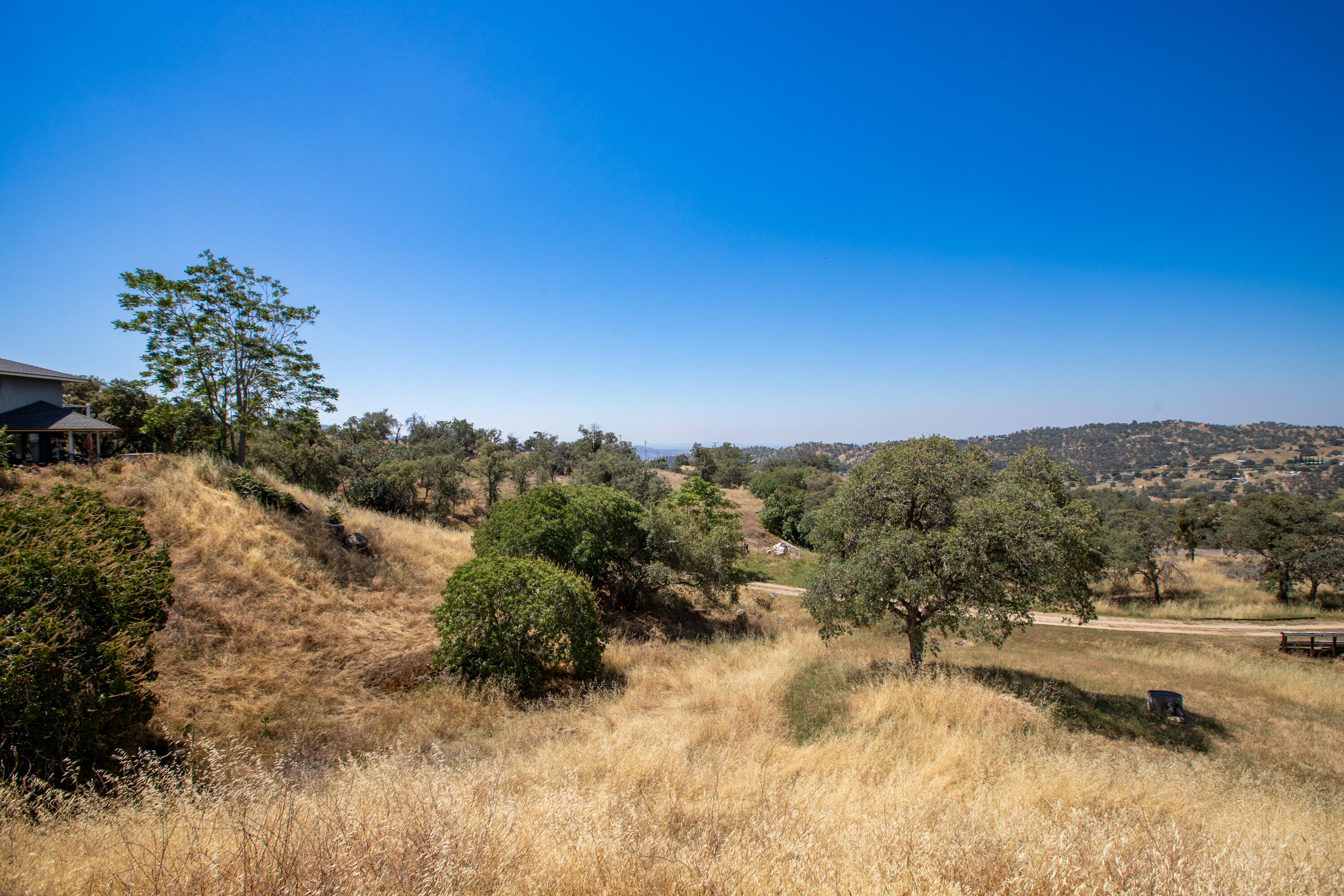 34141 Bronco Ln, Yokuts Valley, CA 93675
