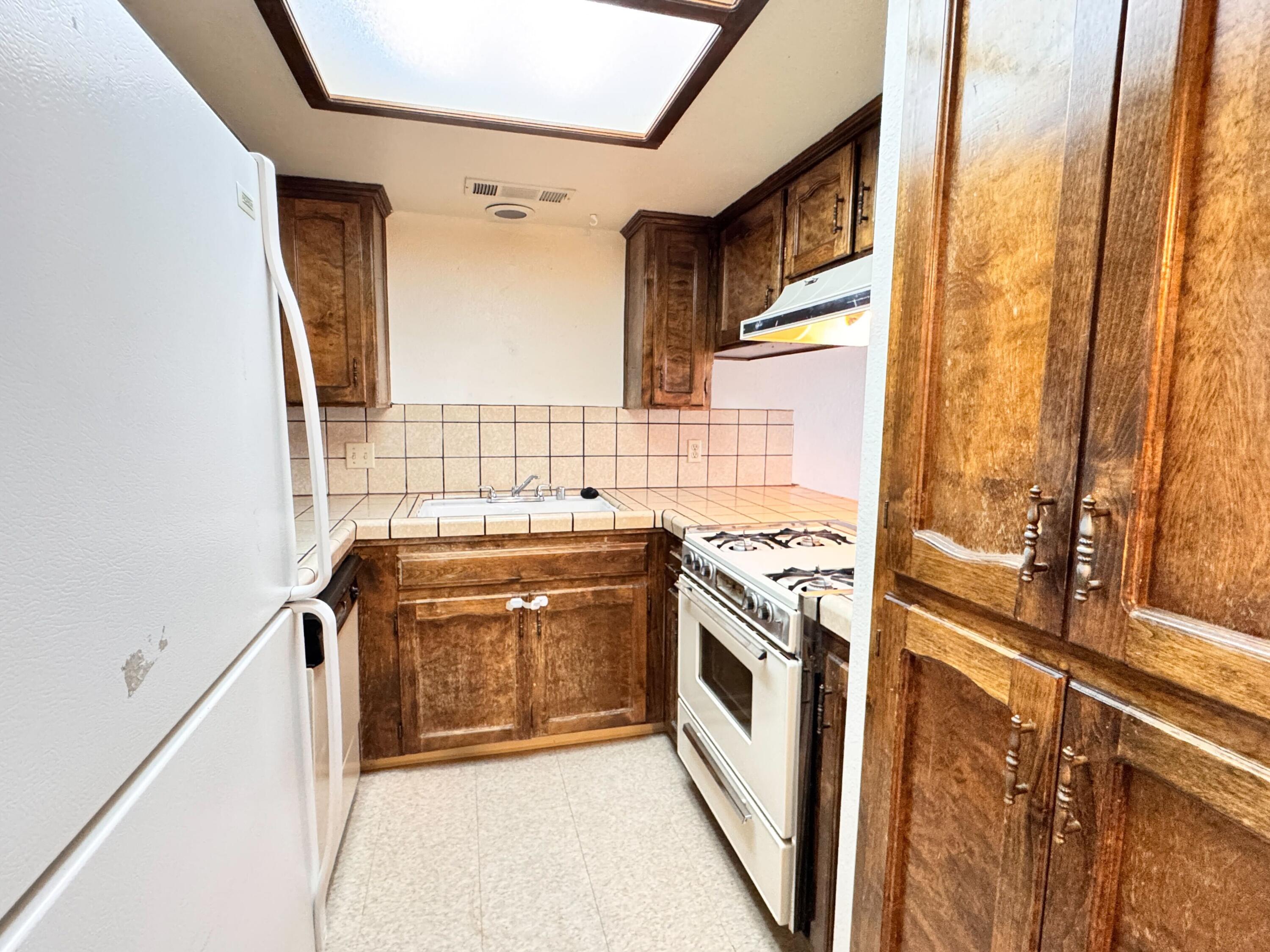 511 N Murry St, Porterville, CA 93257