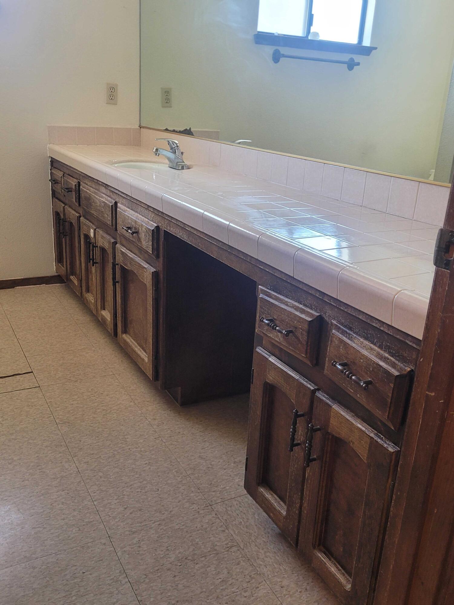 511 N Murry St, Porterville, CA 93257