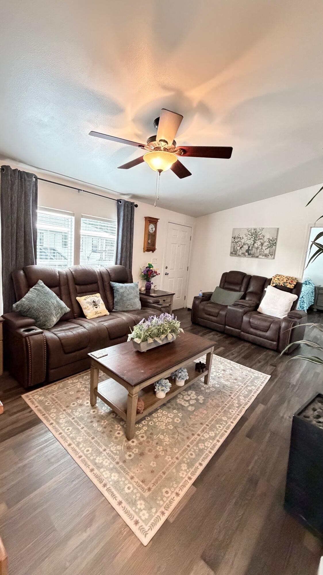 2400 W Midvalley Ave #R6, Visalia, CA 93277