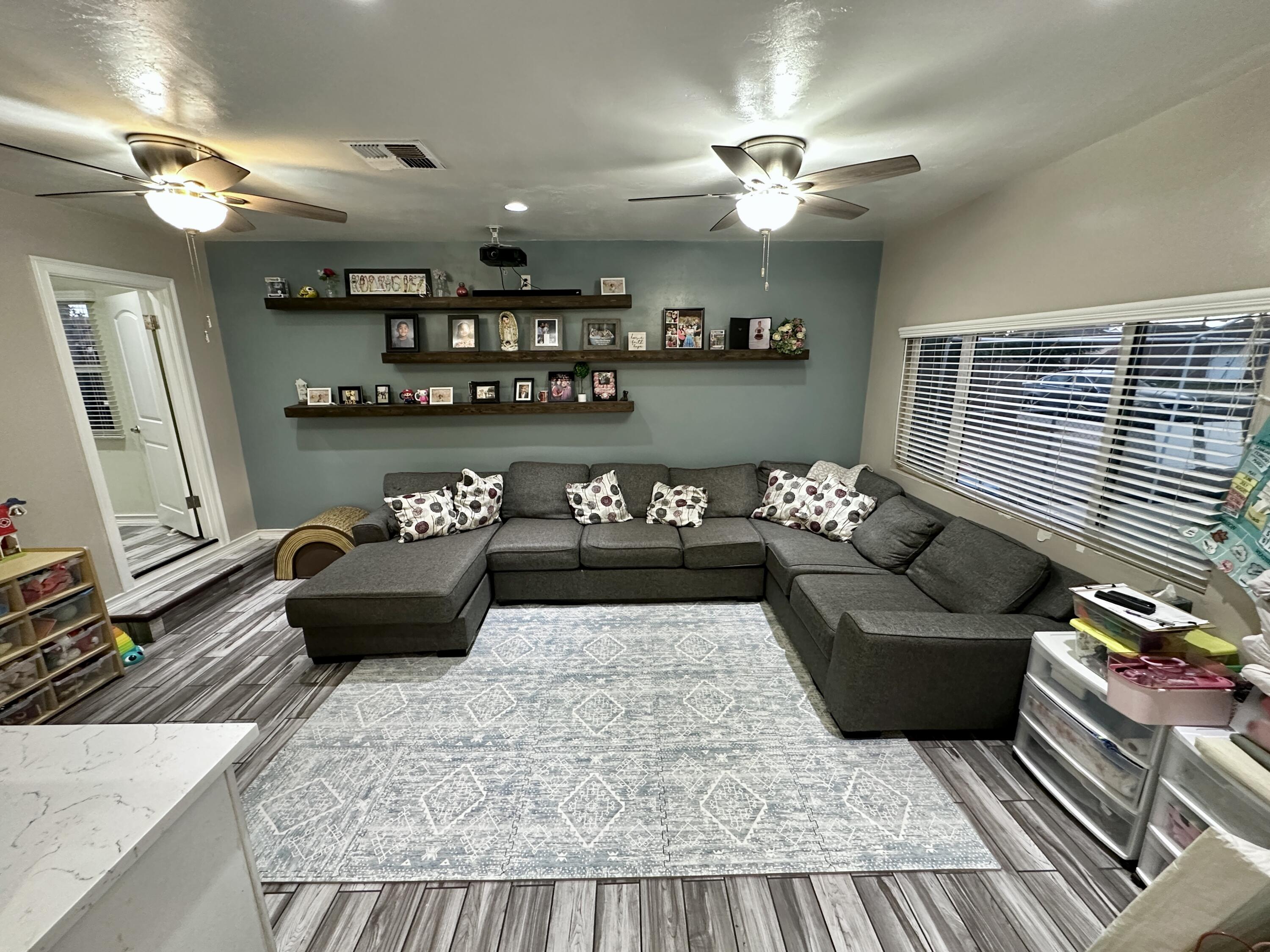 2014 Rounds St, Delano, CA 93215