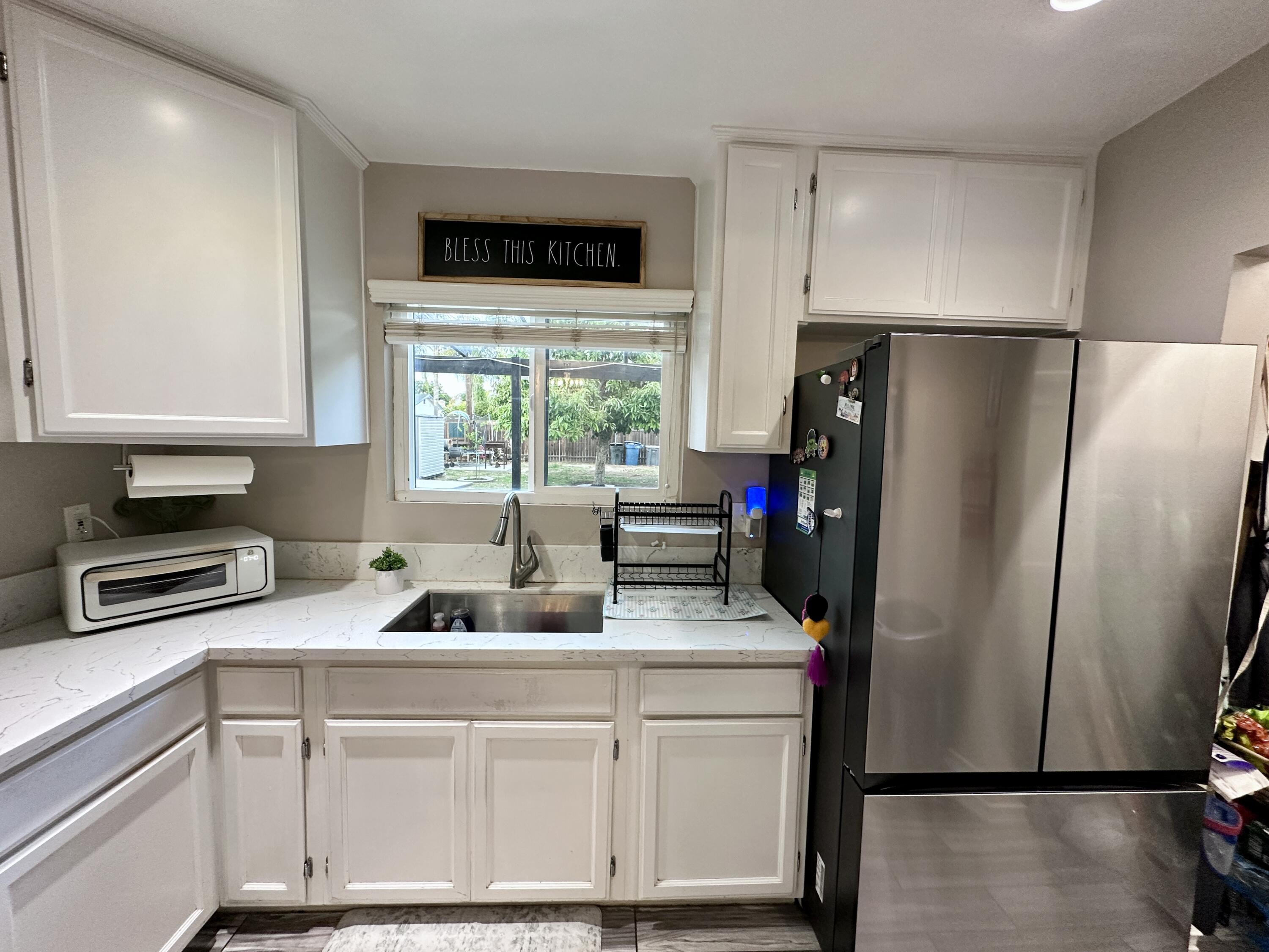 2014 Rounds St, Delano, CA 93215