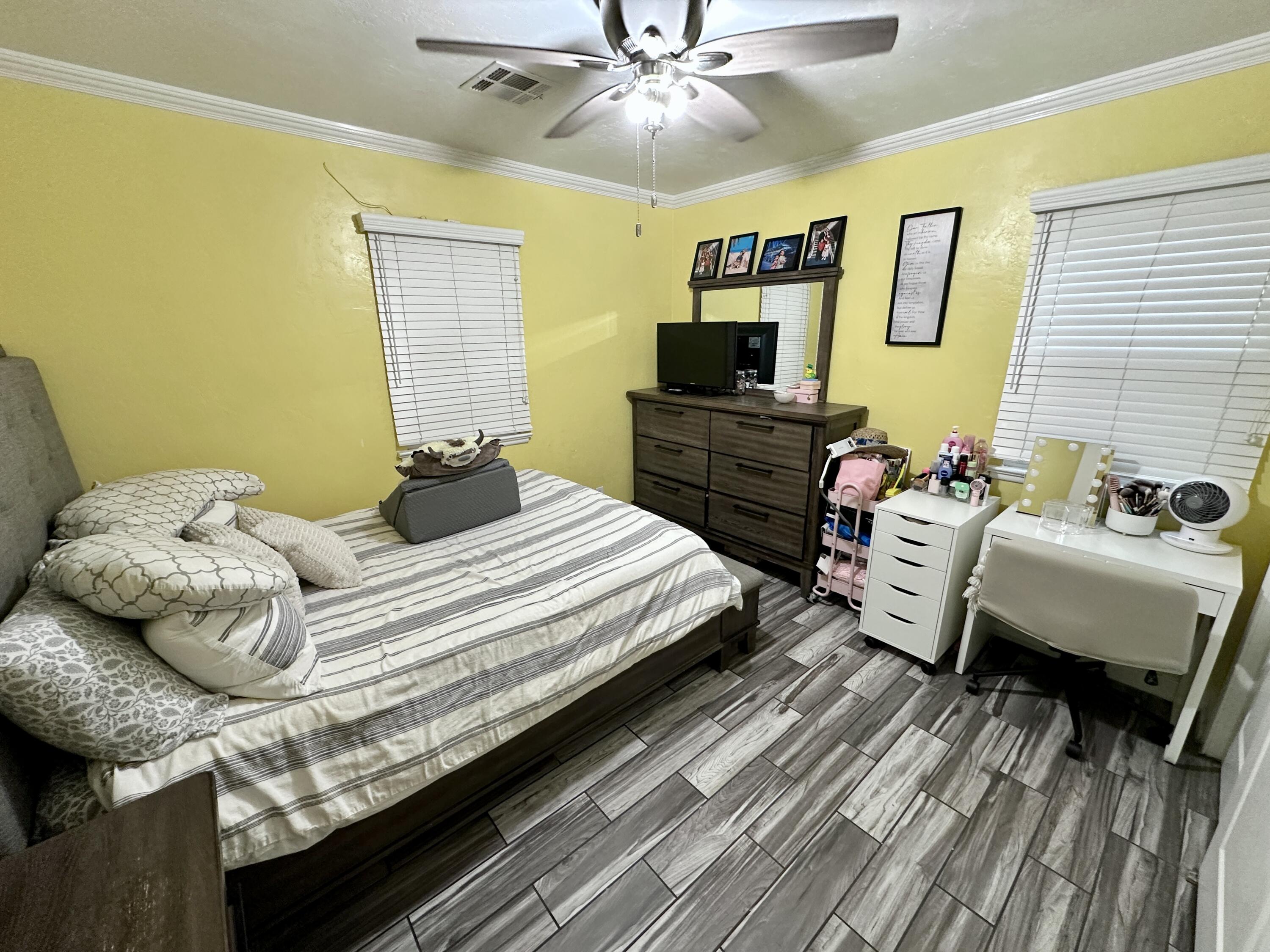 2014 Rounds St, Delano, CA 93215