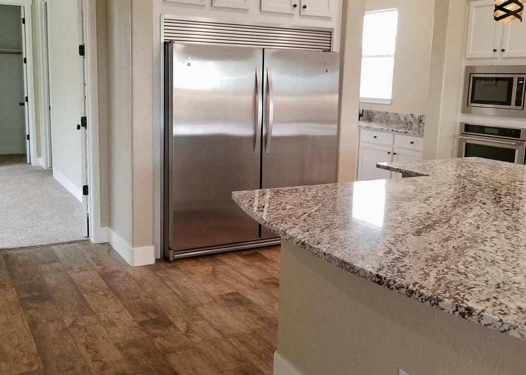 3601 W Lark Ave, Visalia, CA 93291