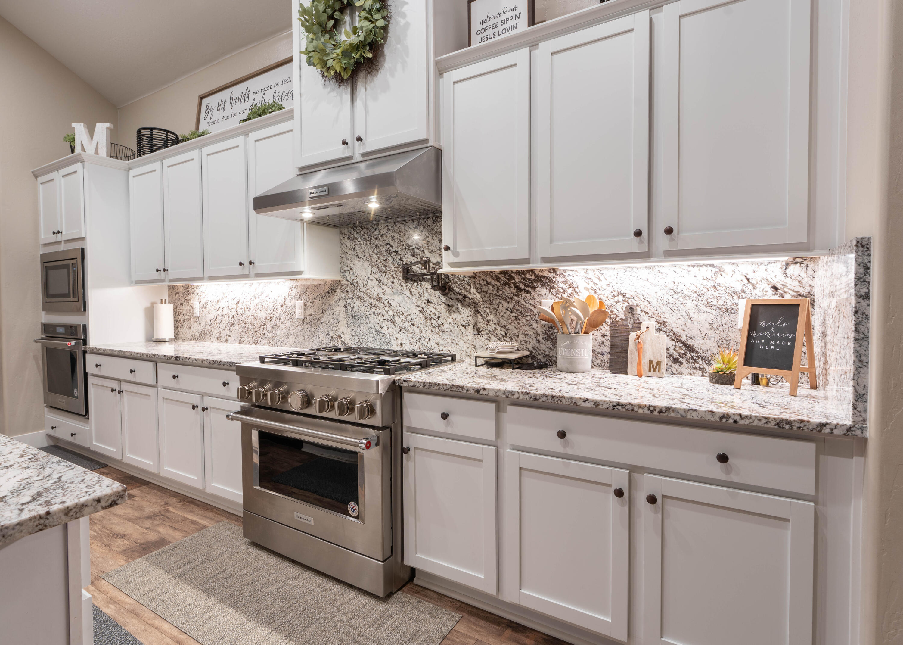 3601 W Lark Ave, Visalia, CA 93291
