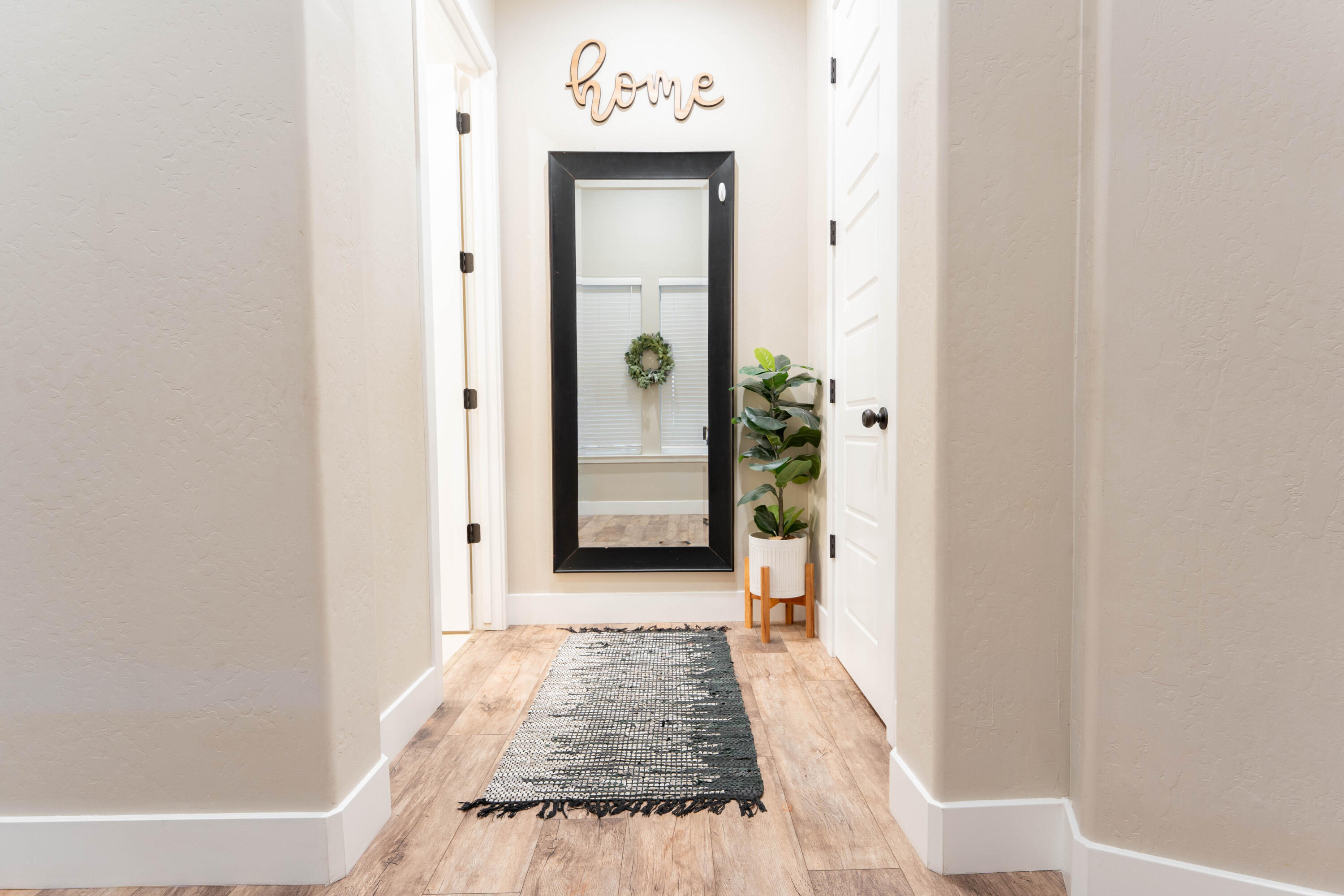 3601 W Lark Ave, Visalia, CA 93291