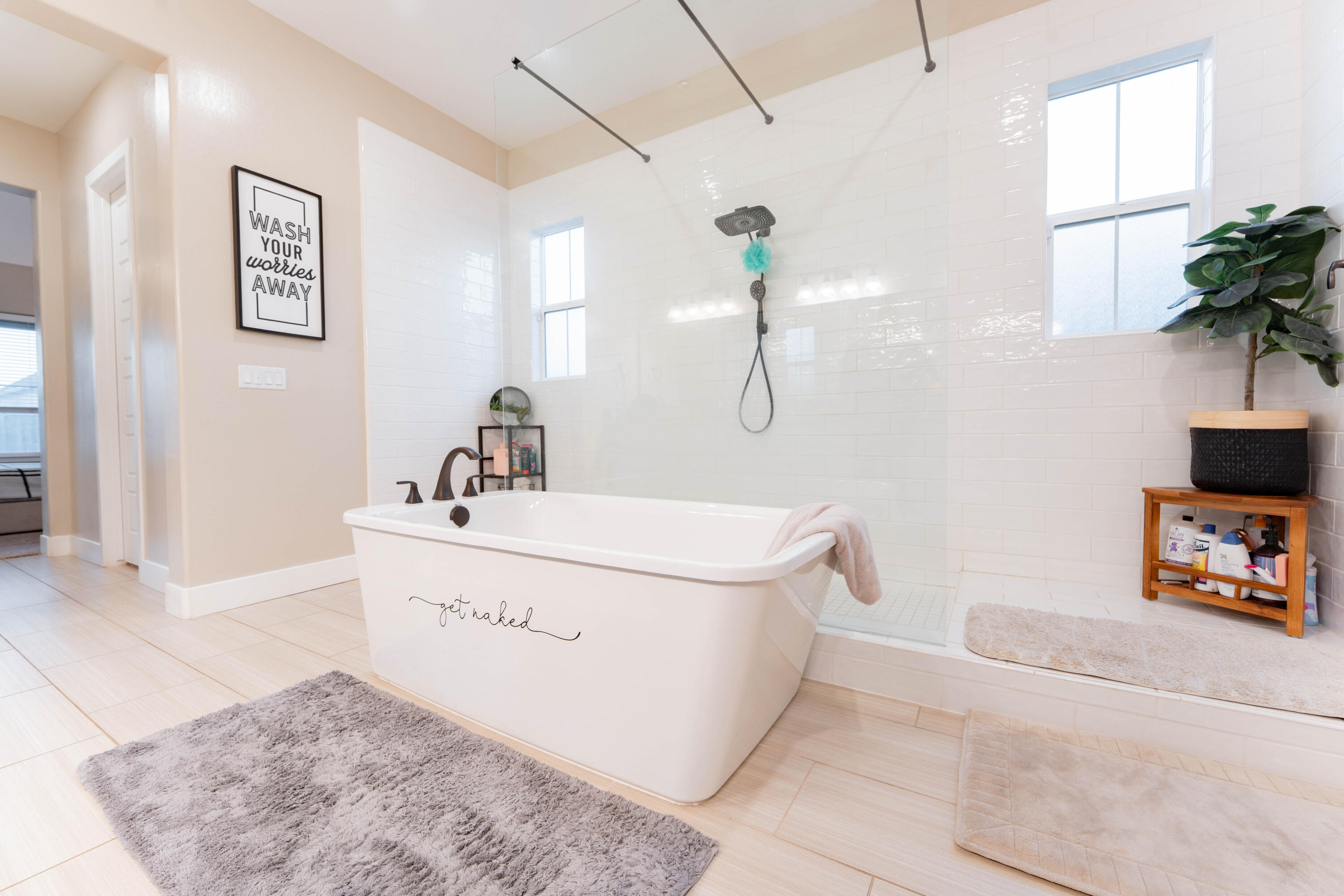 3601 W Lark Ave, Visalia, CA 93291