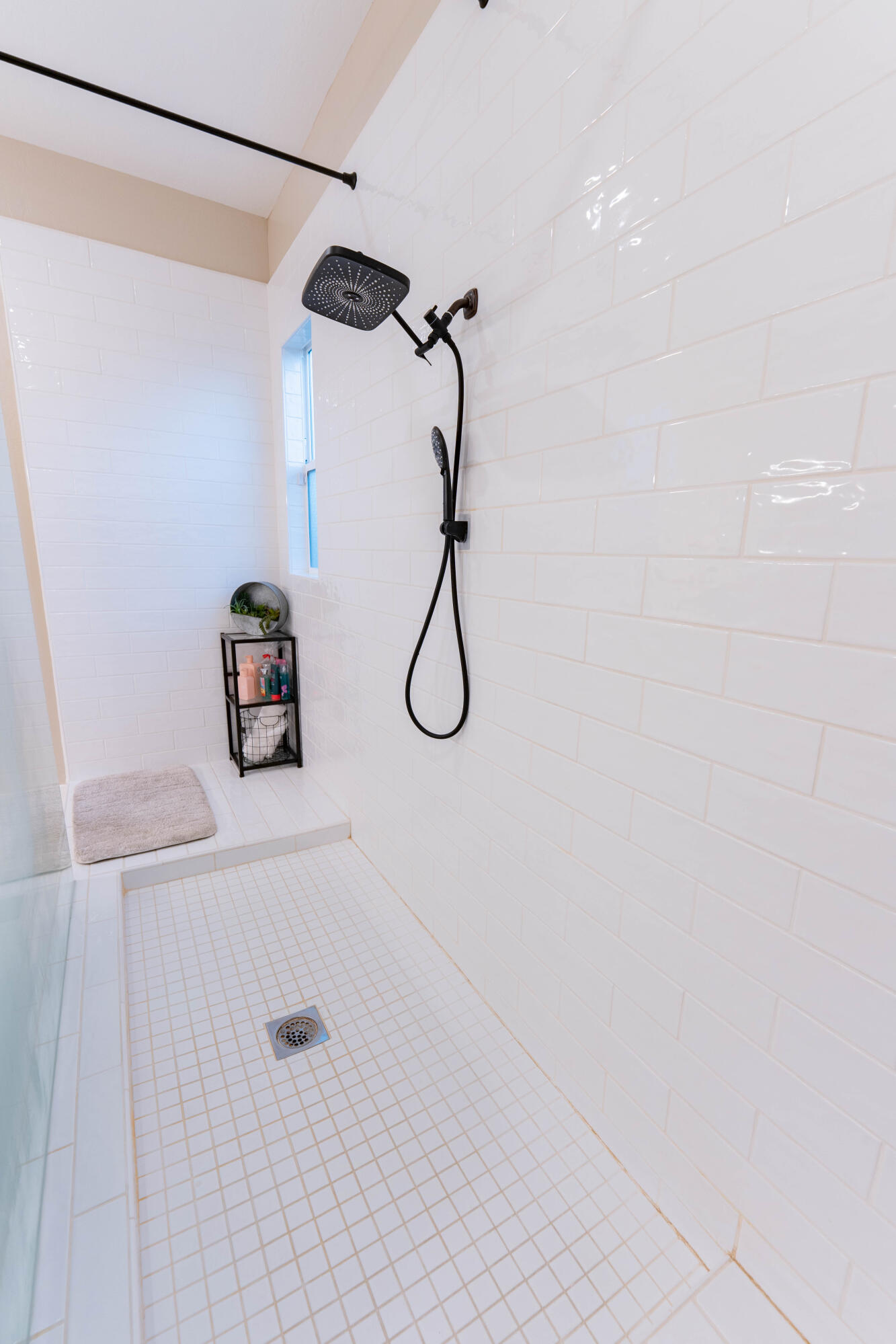 3601 W Lark Ave, Visalia, CA 93291