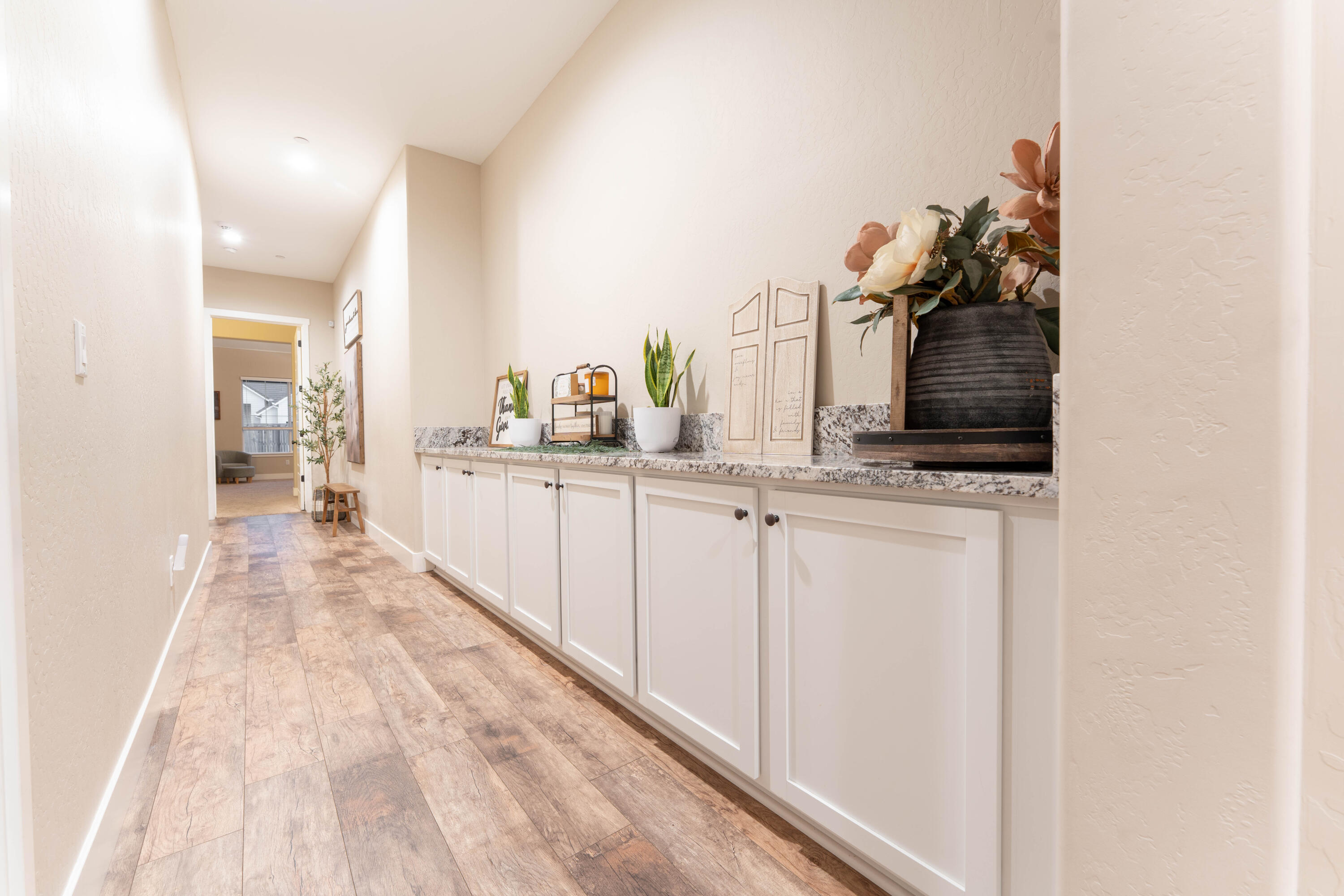 3601 W Lark Ave, Visalia, CA 93291