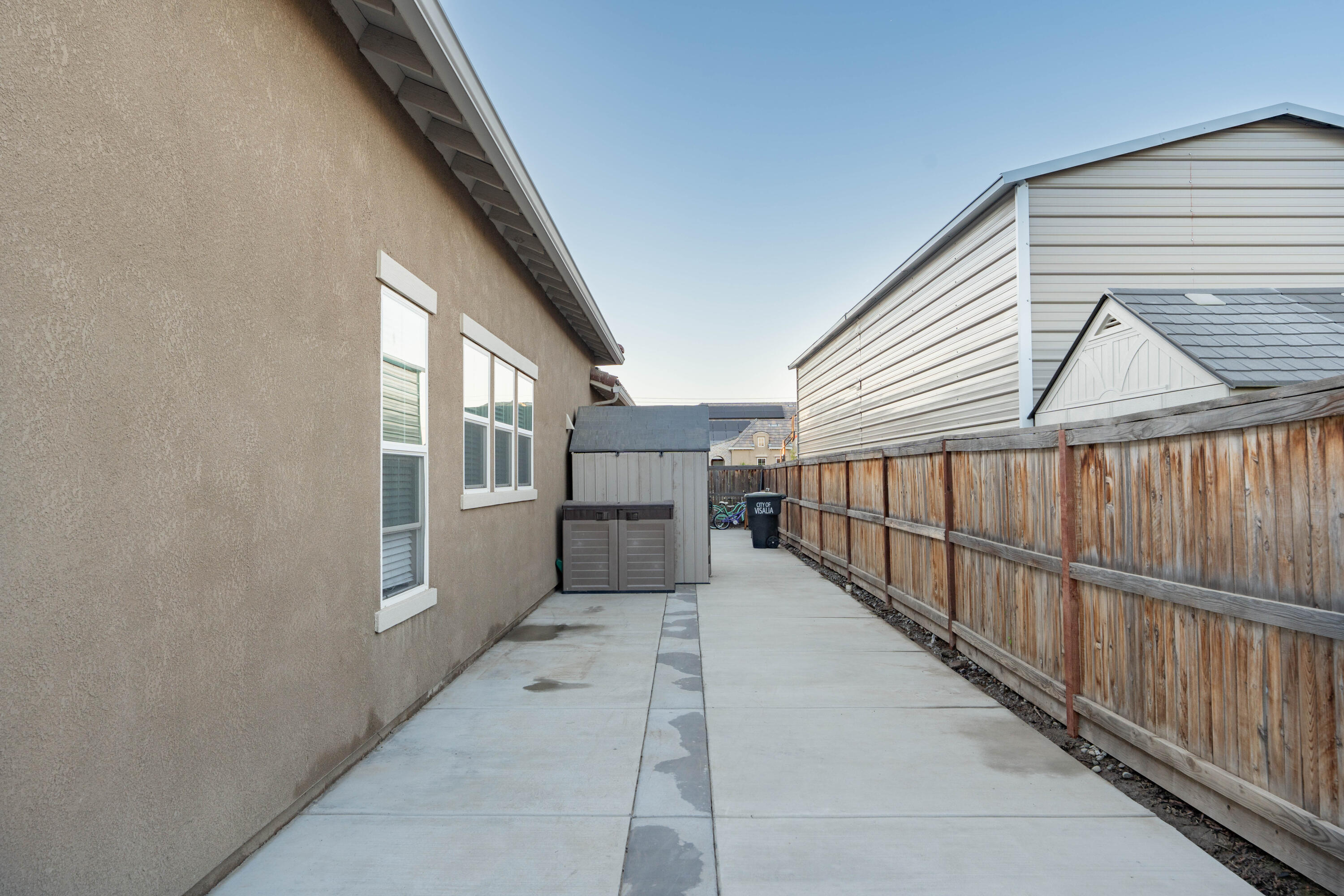 3601 W Lark Ave, Visalia, CA 93291