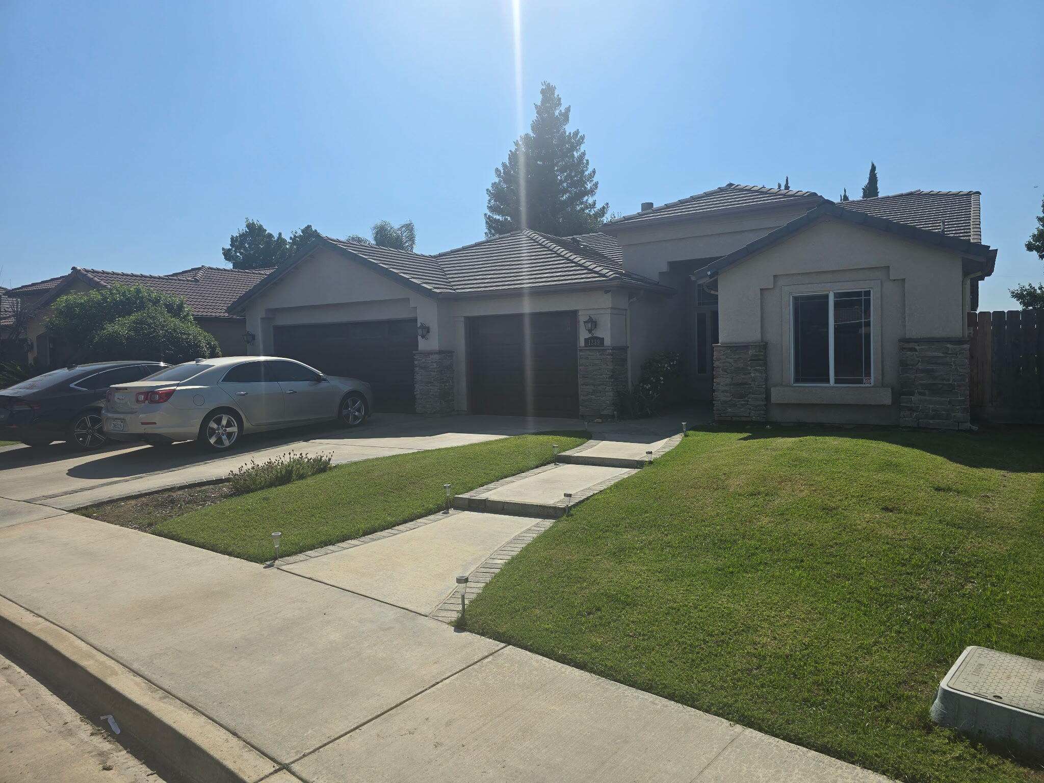 1239 Linda Way, Porterville, CA 93257