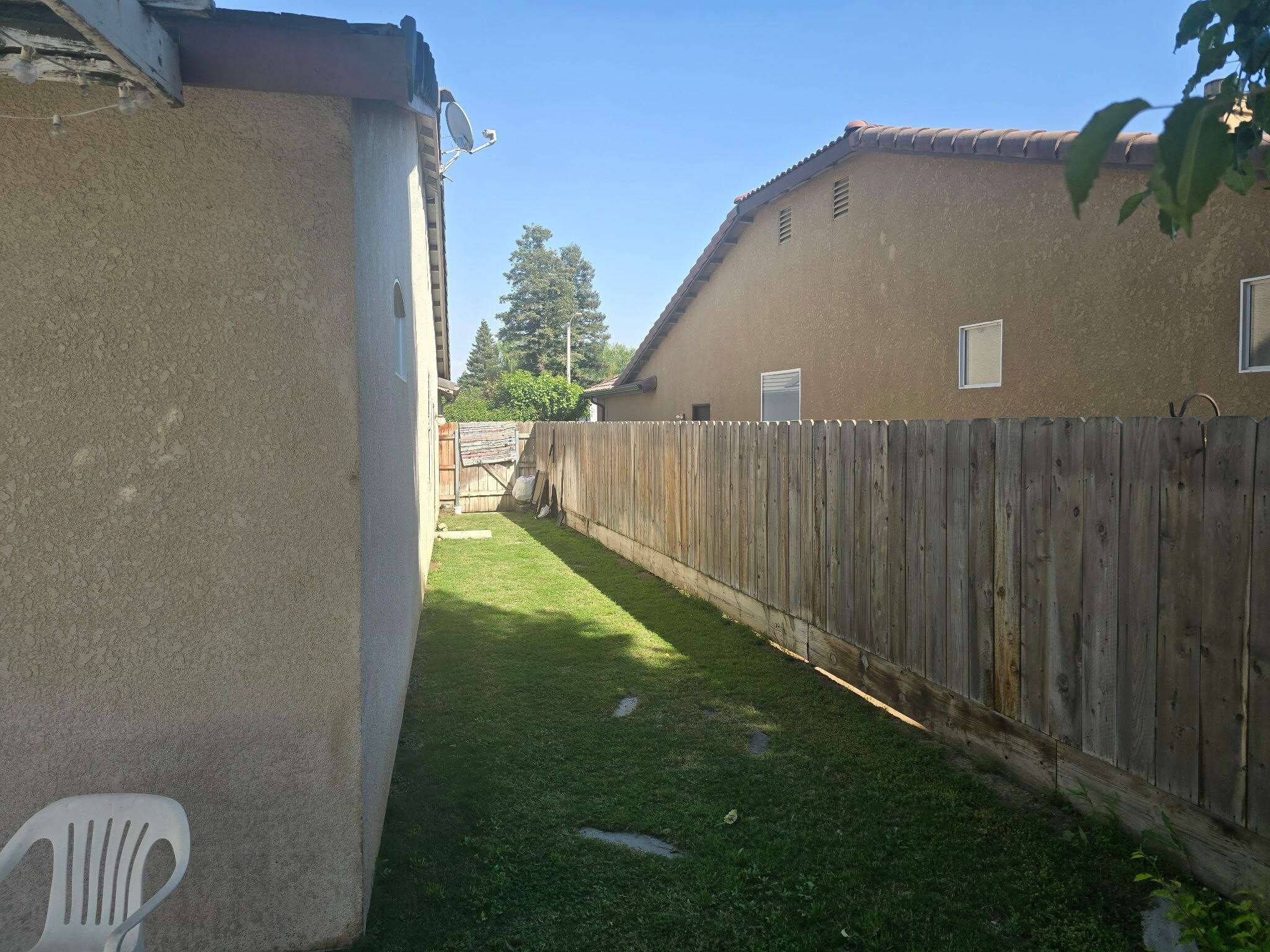 1239 Linda Way, Porterville, CA 93257
