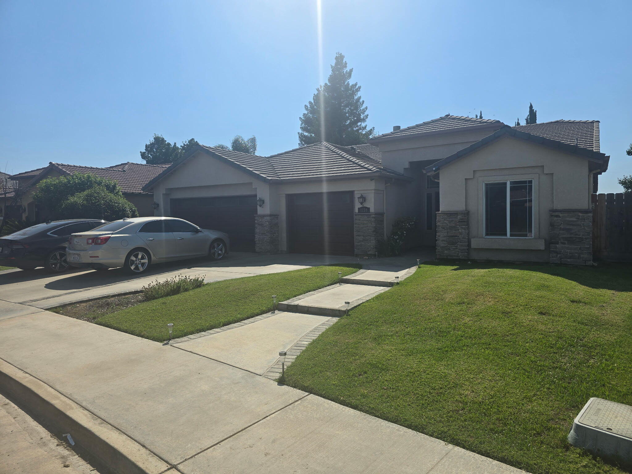 1239 Linda Way, Porterville, CA 93257