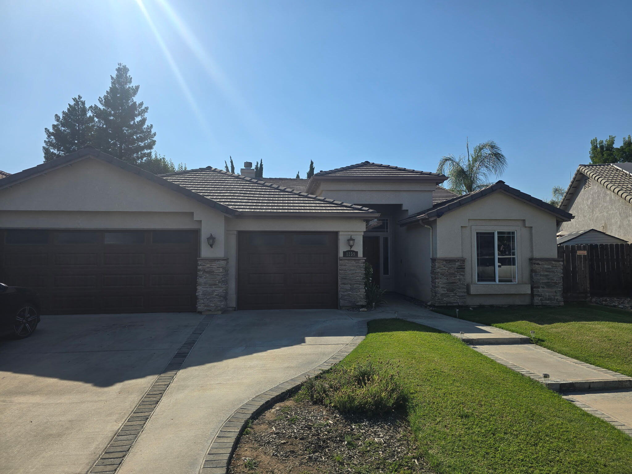 1239 Linda Way, Porterville, CA 93257