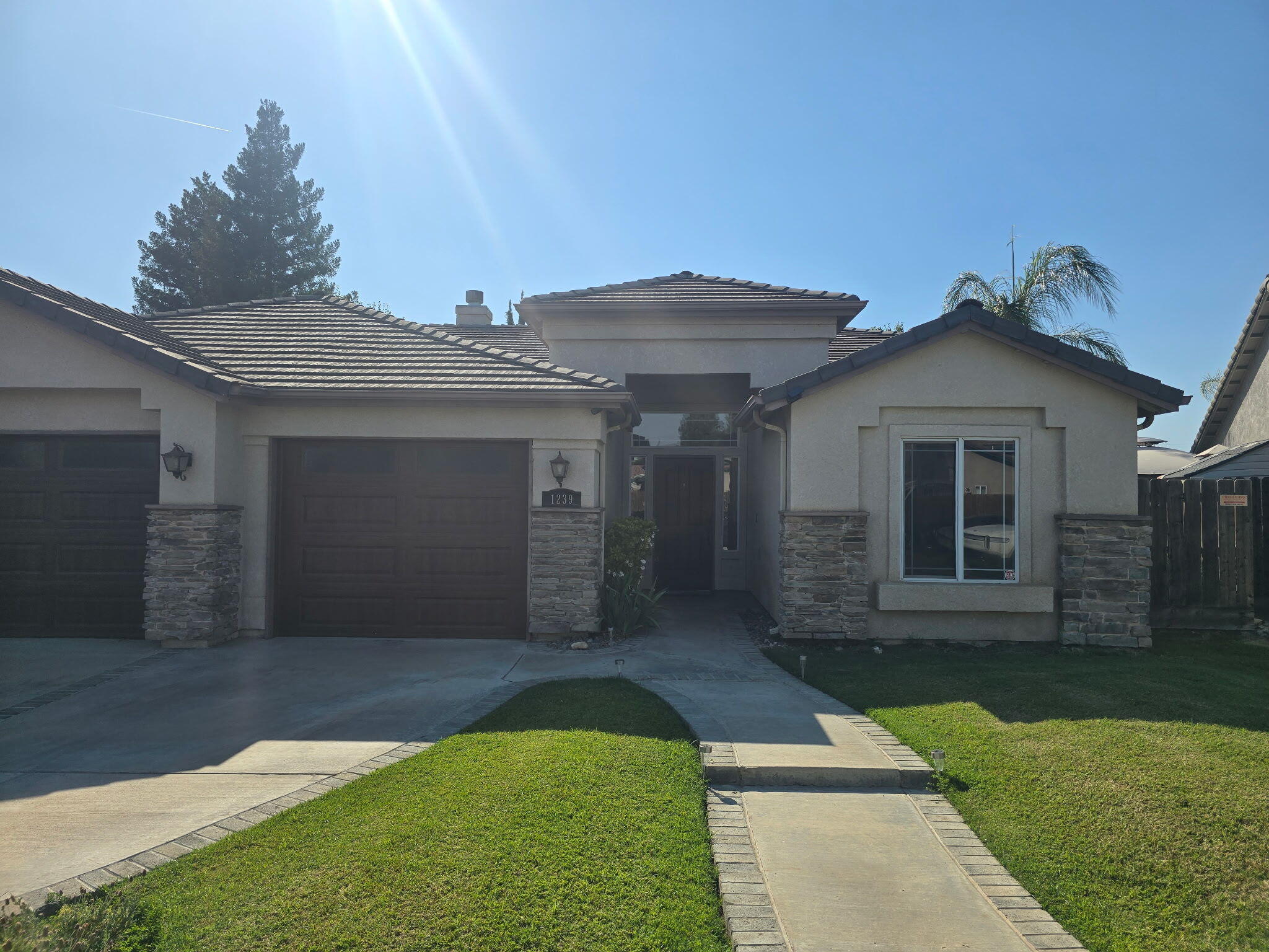 1239 Linda Way, Porterville, CA 93257