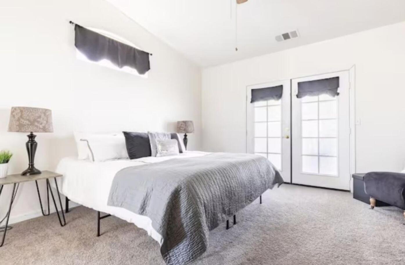 1239 Linda Way, Porterville, CA 93257