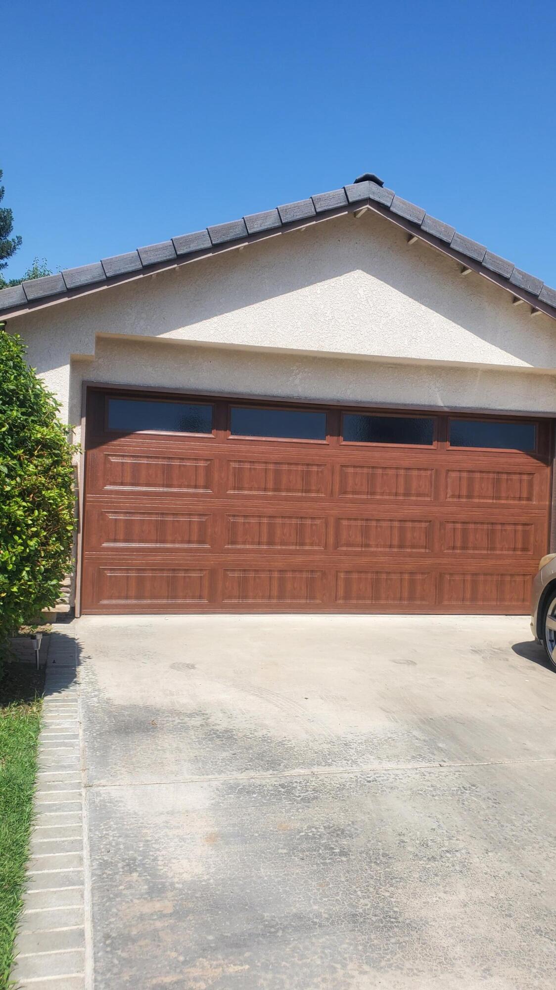 1239 Linda Way, Porterville, CA 93257