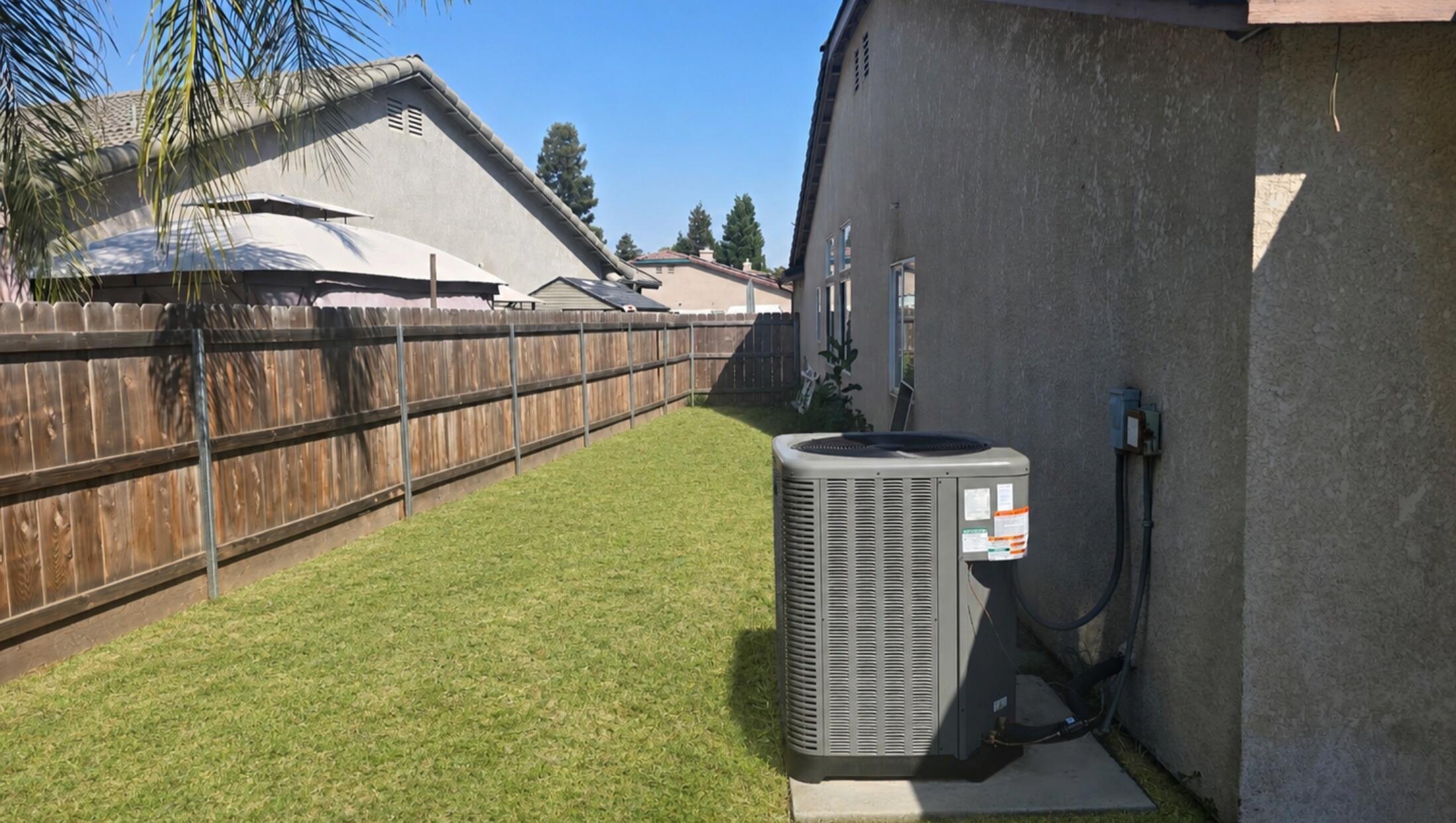 1239 Linda Way, Porterville, CA 93257