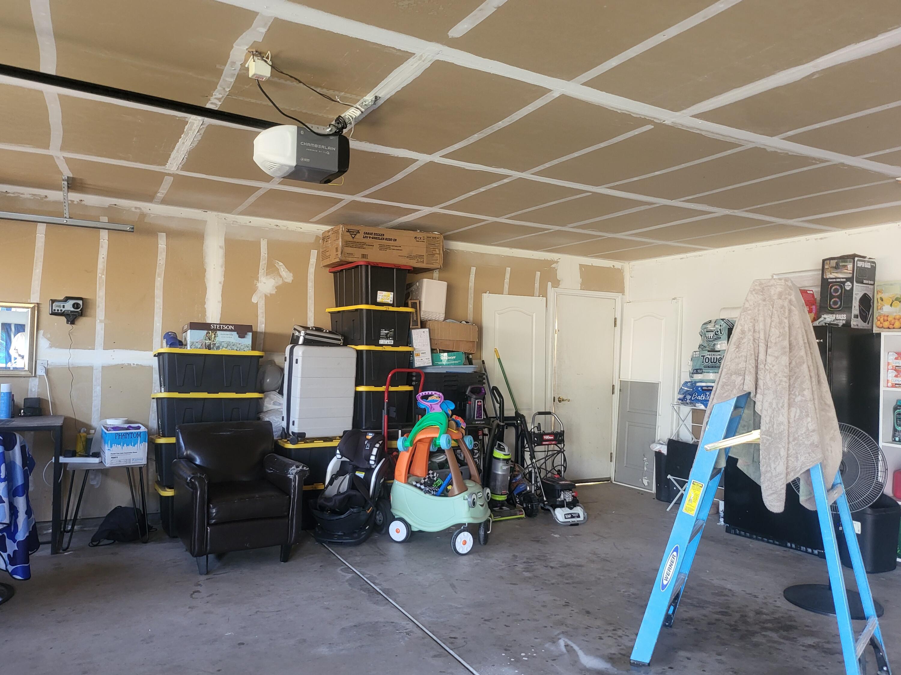 1239 Linda Way, Porterville, CA 93257