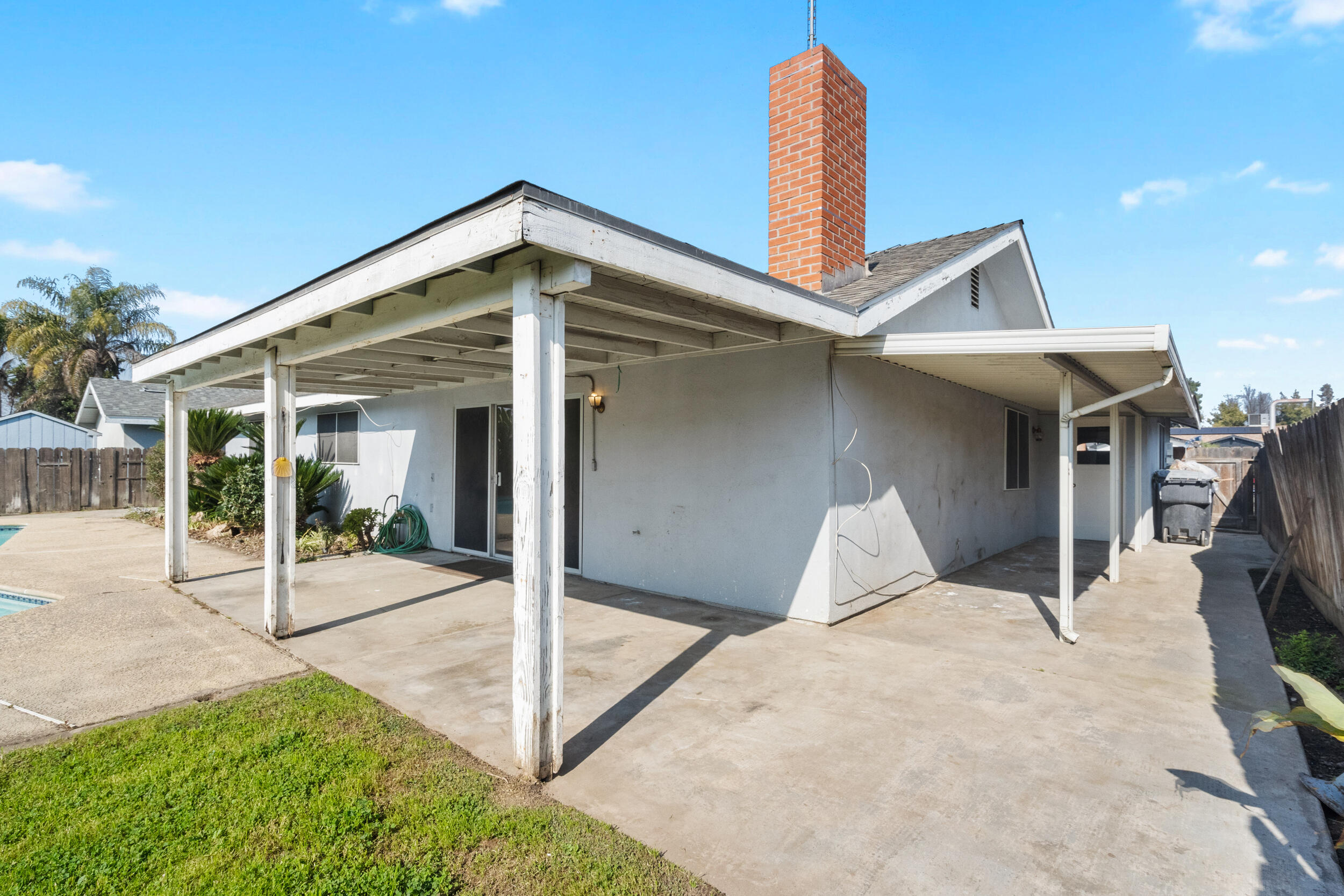3217 W Whitendale Ave, Visalia, CA 93277