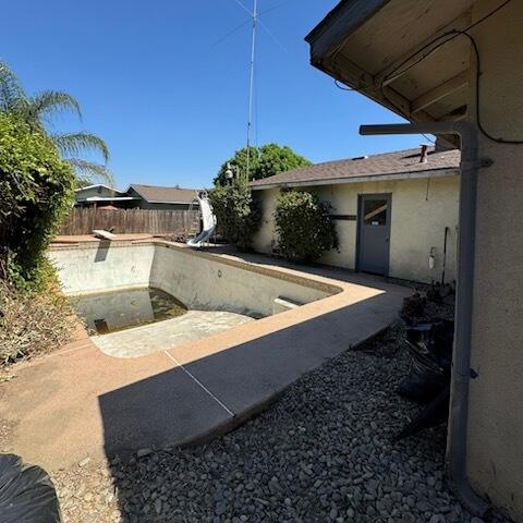 1482 E Walnut Ave, Tulare, CA 93274