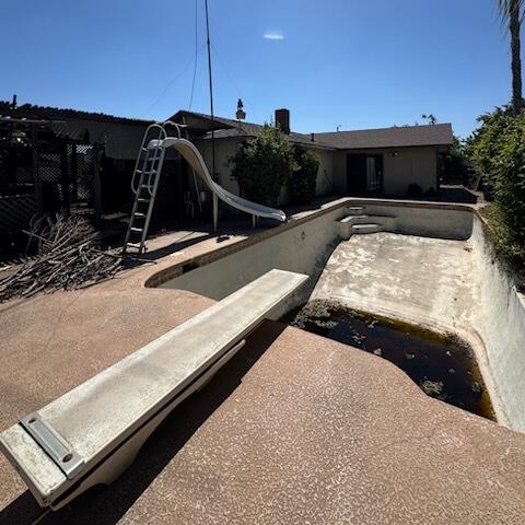 1482 E Walnut Ave, Tulare, CA 93274