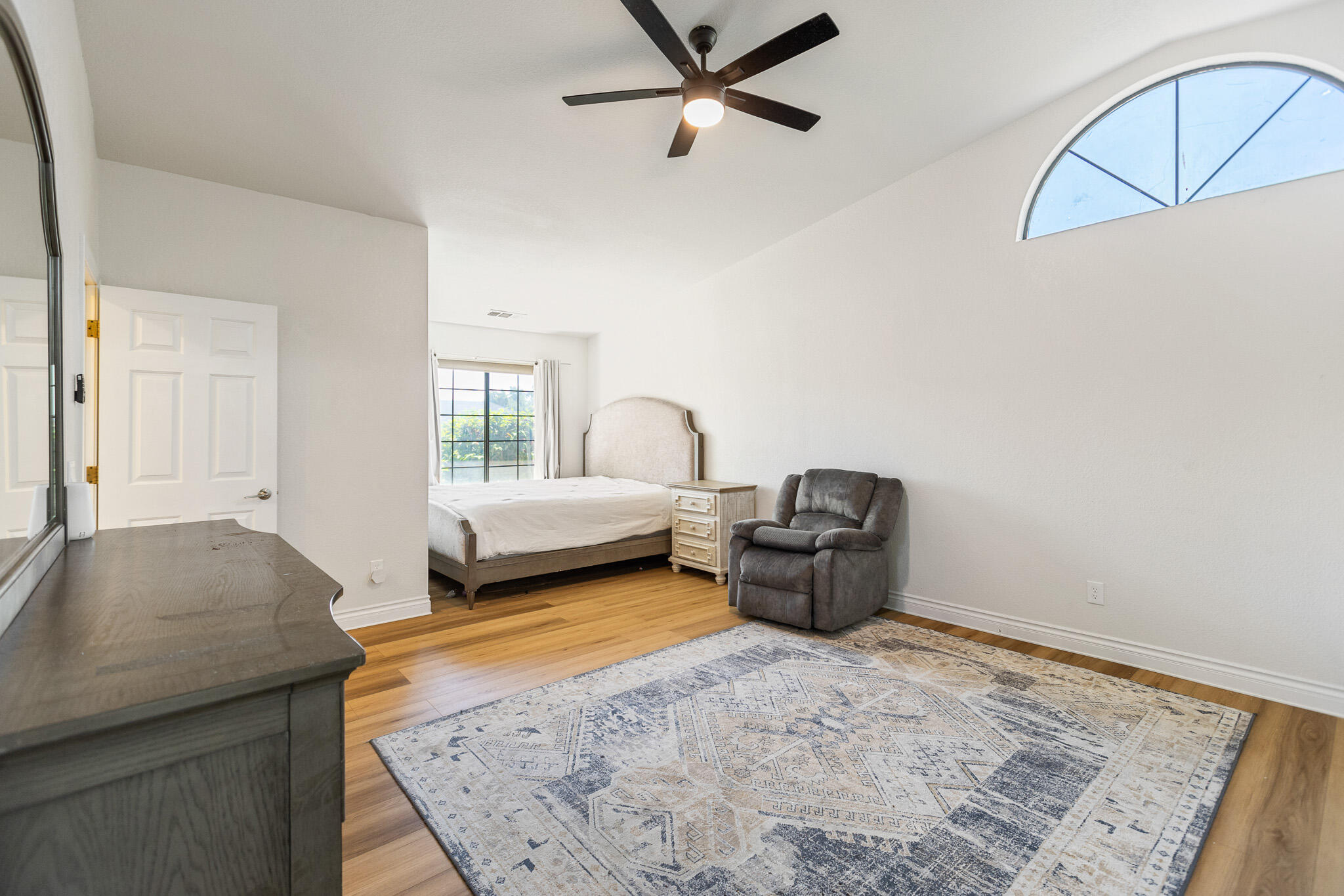 25 Fairway Dr, Porterville, CA 93257