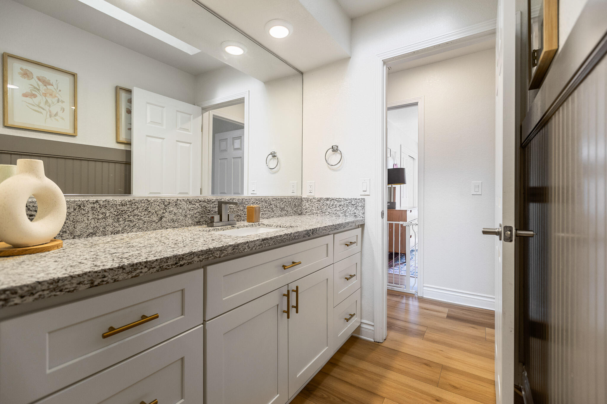 25 Fairway Dr, Porterville, CA 93257