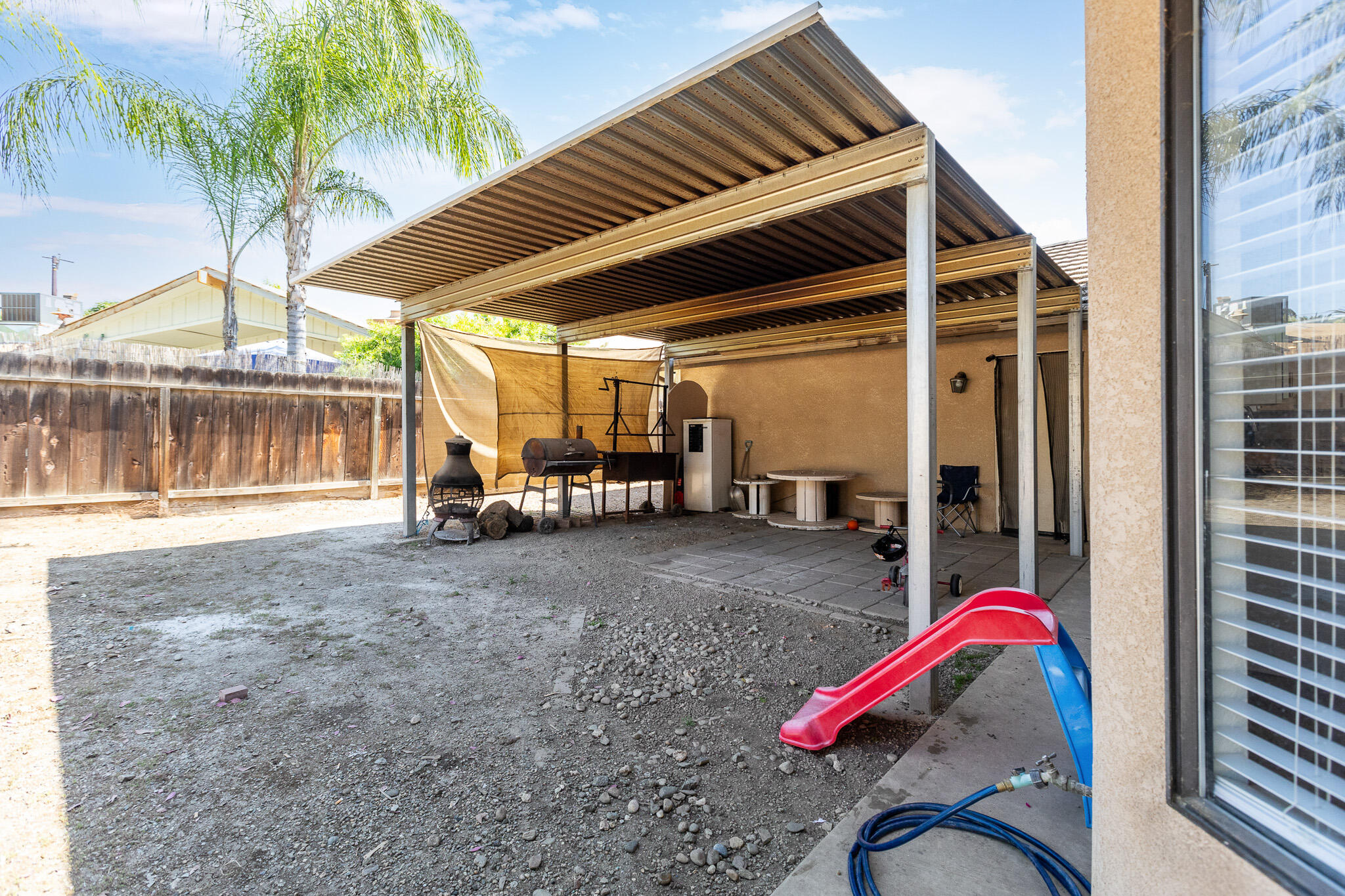 25 Fairway Dr, Porterville, CA 93257