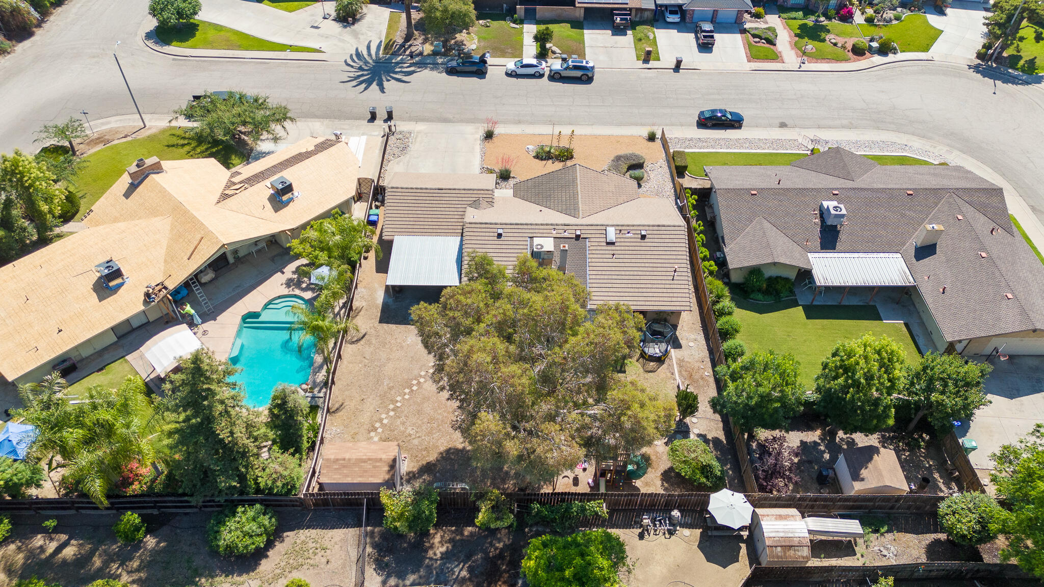 25 Fairway Dr, Porterville, CA 93257