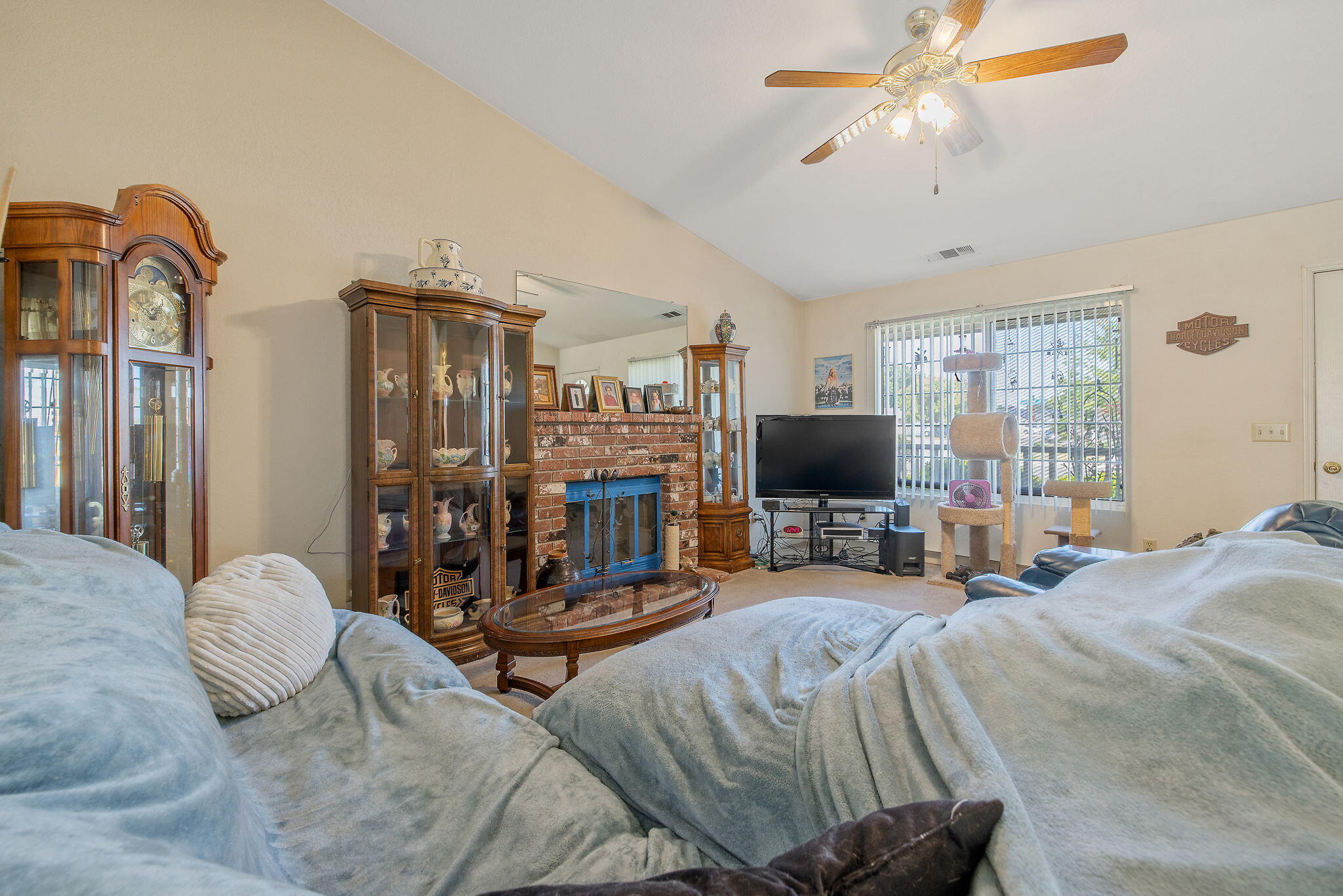 3239 W Packwood Ct, Visalia, CA 93277