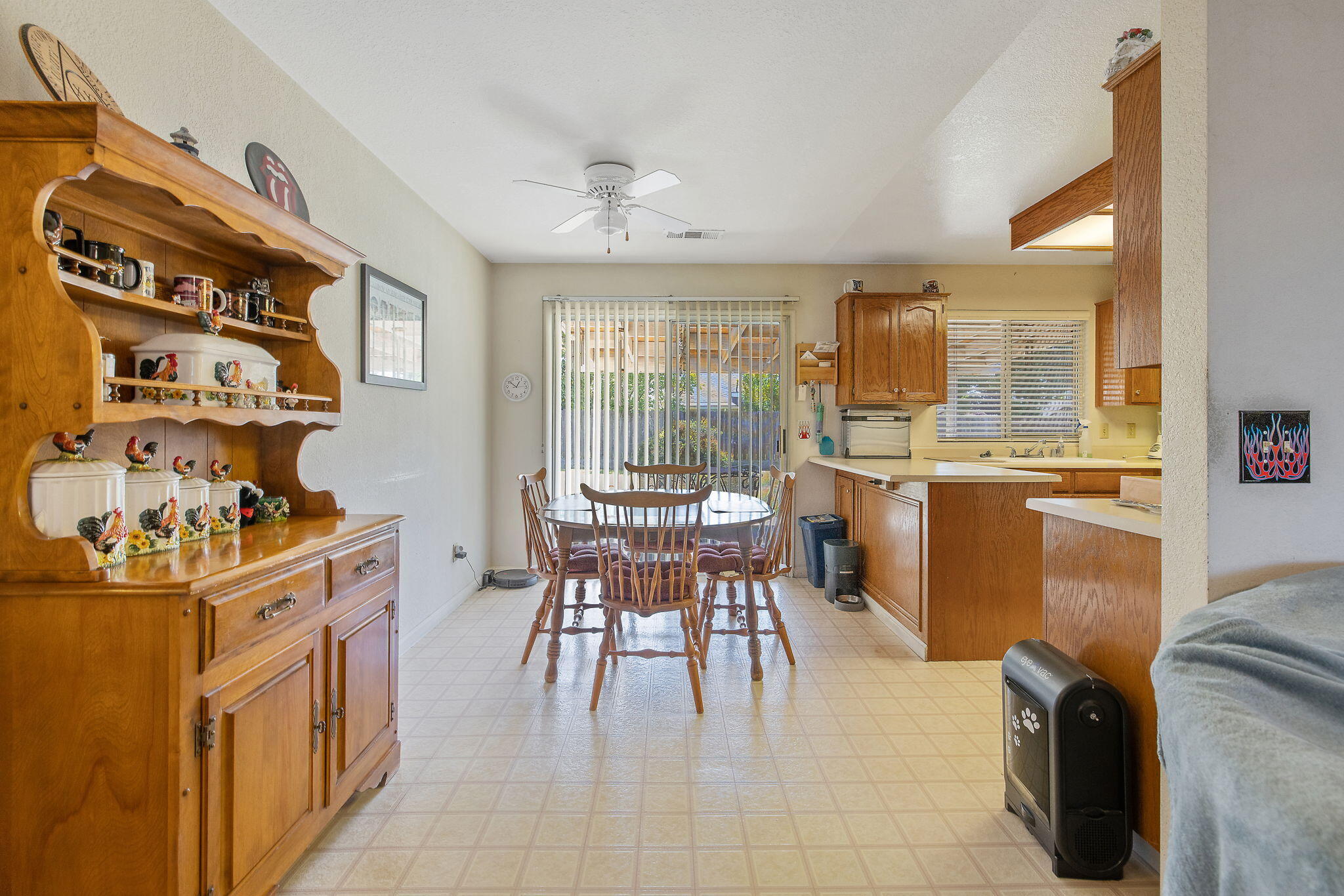 3239 W Packwood Ct, Visalia, CA 93277